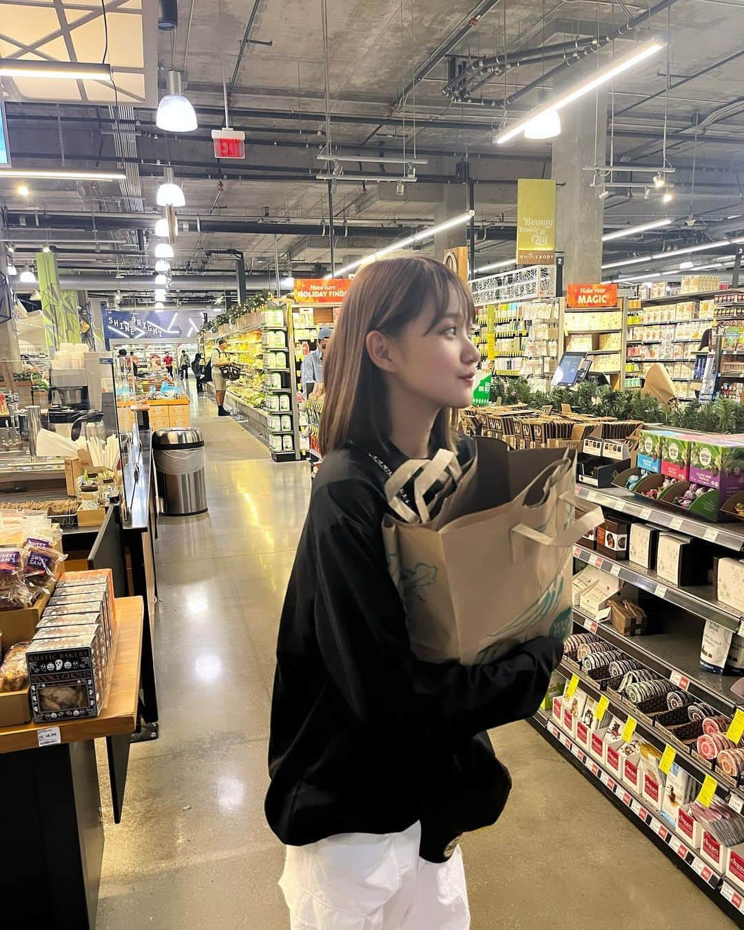 保﨑麗さんのインスタグラム写真 - (保﨑麗Instagram)「Whole Foods Market🤍 ロサンゼルス投稿はここまで🇺🇸💫  #ホールフーズ #ホールフーズマーケット #ロサンゼルス #WholeFoodsMarket #la #losangeles」11月22日 23時25分 - hozaki_rei