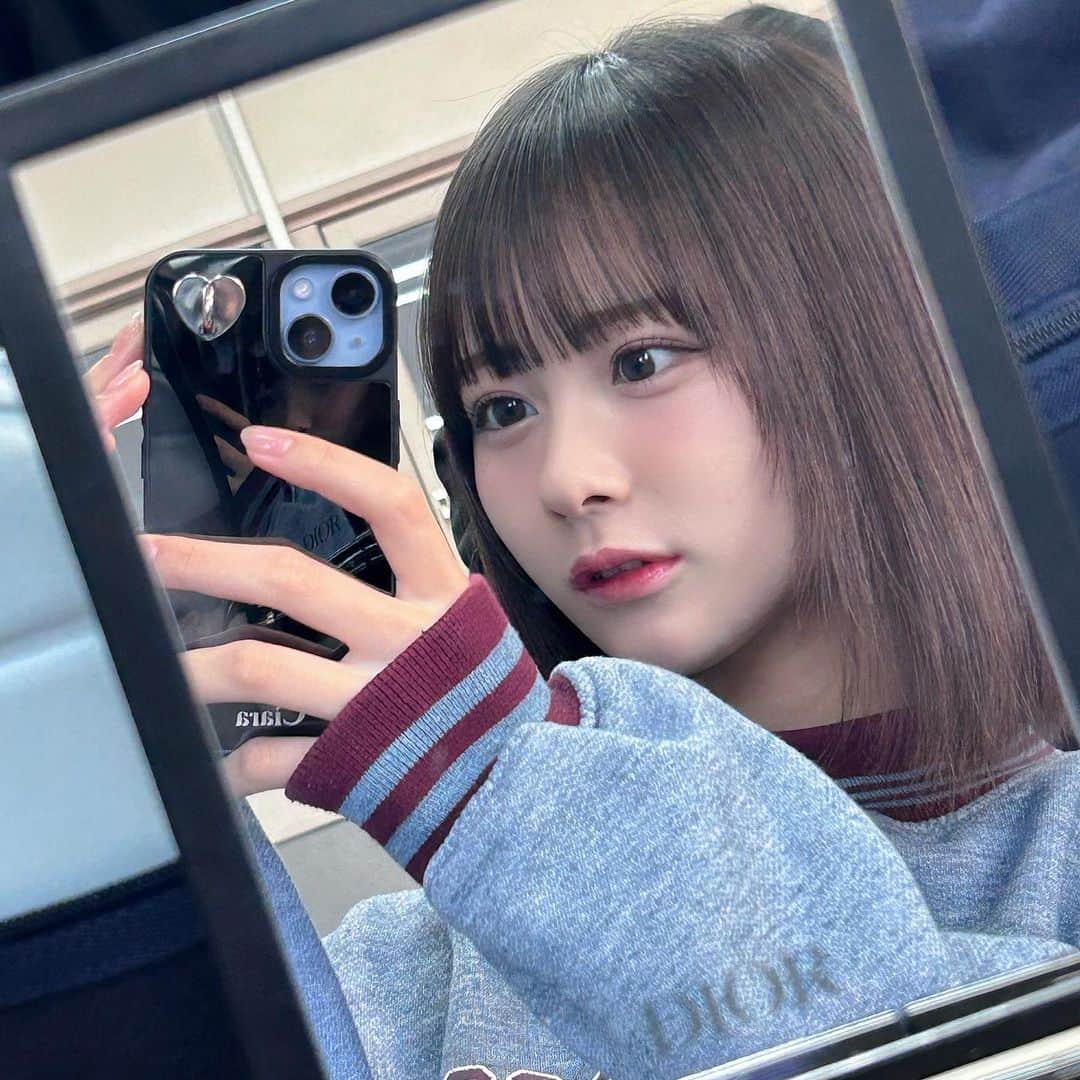尾木波菜さんのインスタグラム写真 - (尾木波菜Instagram)「衝動的に前髪重くした((꜆꜄ ˙꒳˙)꜆꜄꜆」11月22日 23時35分 - ogi_hana__