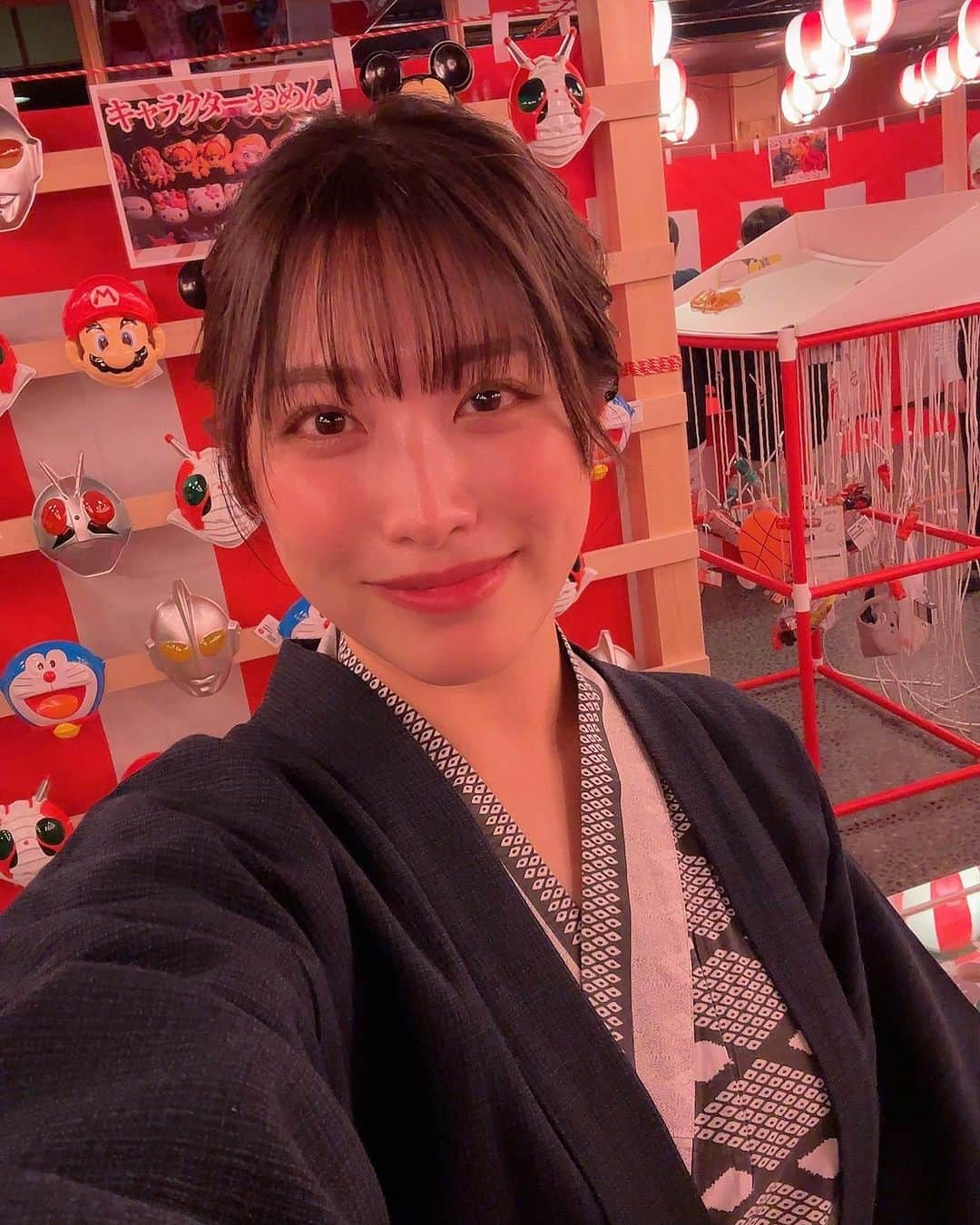 春原未来さんのインスタグラム写真 - (春原未来Instagram)「先日,奈良に行ってきまして,ひとりなのに広い和室に泊まっちゃいました😆✨️  『奈良パークホテル』 レトロ感あるホテルなんだけど,それがまた落ち着くというか😌  館内とても広くて,天然温泉もあるし,JR奈良駅,近鉄奈良駅,大和西大寺駅の往復送迎もあって申し分ないホテルでした！  お祭り広場っていうスペースがあったから,童心に返って遊んじゃった😝  Getしたお菓子,明日の誕生日オフ会に持って行くね！笑  #スノトーク 終わった後,露天風呂入ったら気持ち良すぎて,24時前に寝てしまいました🤣 ベッドなんだけどお布団っぽくてほっこり。  これからの季節,ちょー寒い中星空見上げながら露天風呂入ったら幸せだよね🥹宝来温泉の温度がちょうど良くて好きでした！ 短時間しか入浴できなかったけど,ぽかぽかなのずっと続いてたから感動😳✨️  奈良に行かれる際は候補に入れてみてねー！  PR @nara_park_hotel #宝来温泉 #奈良パークホテル #奈良温泉 #奈良宿泊 #お祭り広場 #昭和レトロ #奈良グルメ #ファミリー #家族 #大和西大寺 #天然温泉 #レトロホテル #春原未来」11月22日 23時40分 - sunohara_miki