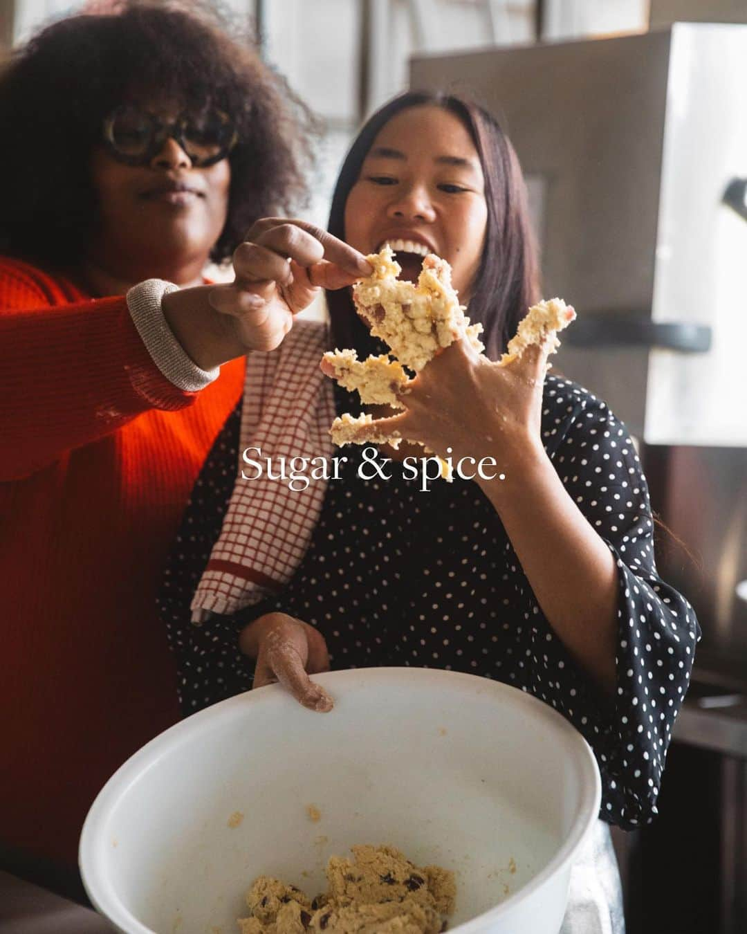 ジェイクルーさんのインスタグラム写真 - (ジェイクルーInstagram)「MIND YOUR MANORS | Inside our great Irish bake-off at the world-famous @ballymaloecookeryschool, where we learned how to make scones and raspberry tarts… A real treat!」11月23日 0時01分 - jcrew