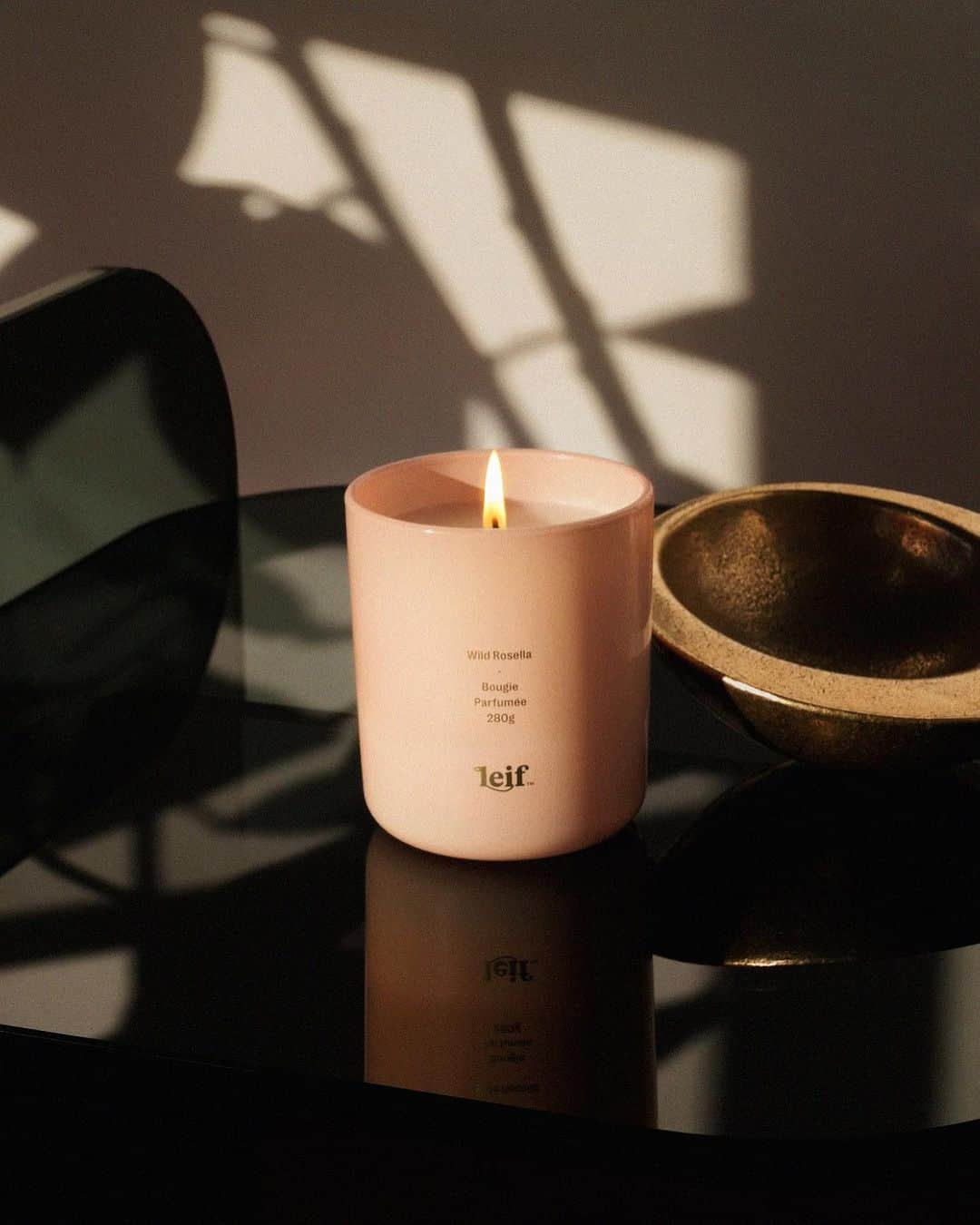 I.T IS INSPIRATIONのインスタグラム：「Indulge in Leif's latest candles to transform your space into a serene sanctuary of relaxation and beauty.  Available at I.T stores and online  #ITHK #ITeSHOP #leif #leifproducts」