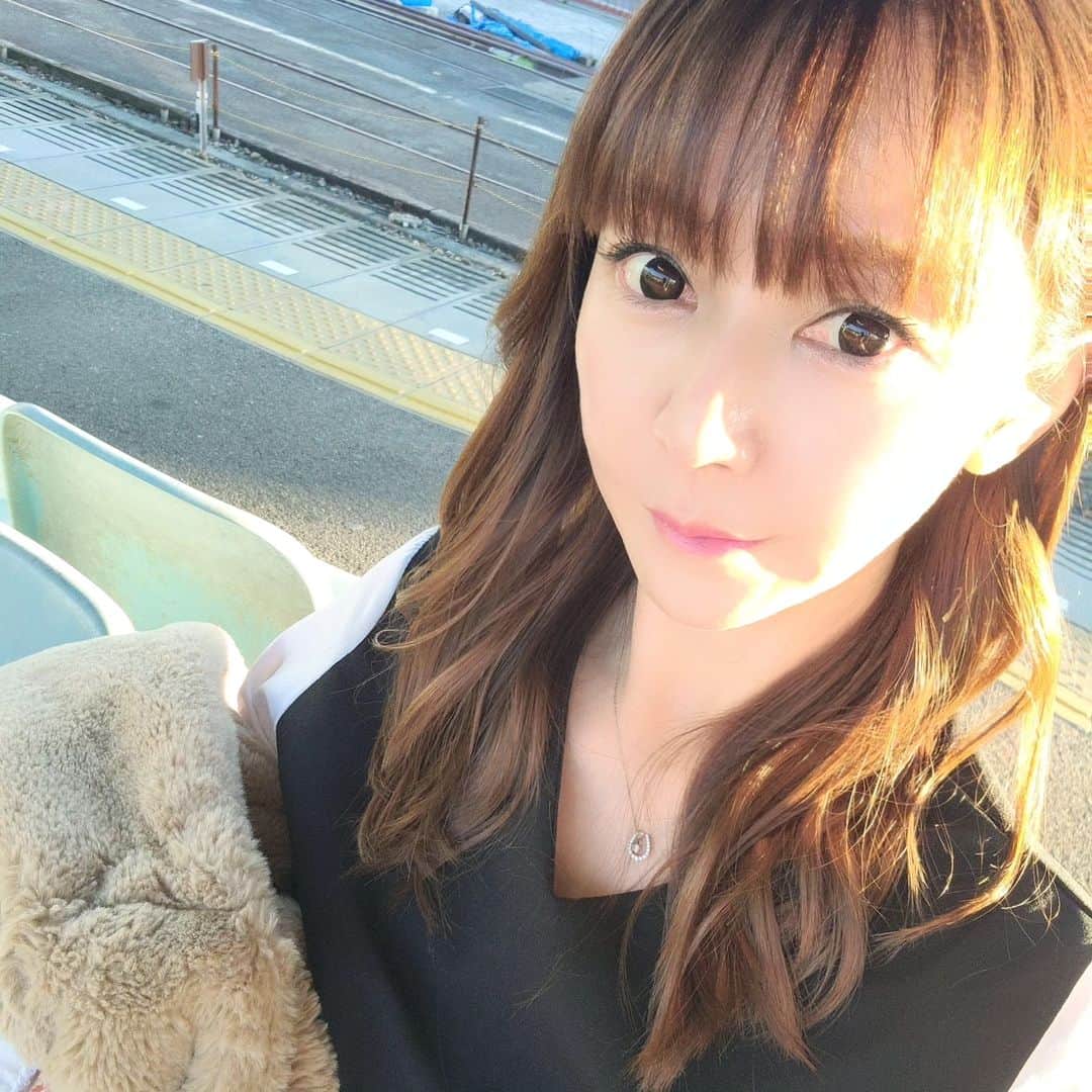酒井美佳のインスタグラム：「⁡ ⁡今日もちょっと打ち合わせ😊⁡ ⁡⁡ ⁡今日は暑い～～～⁡ ⁡⁡ ⁡」