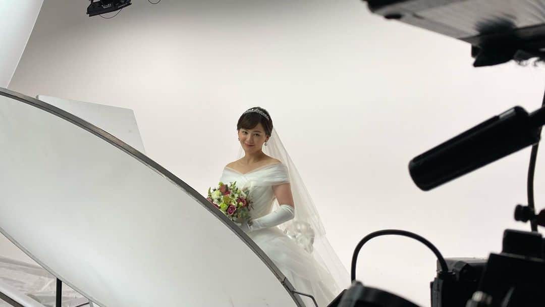 立野沙紀のインスタグラム：「いい夫婦の日ということで久しぶりに👰🏼‍♀️ #オーネット #o_net」