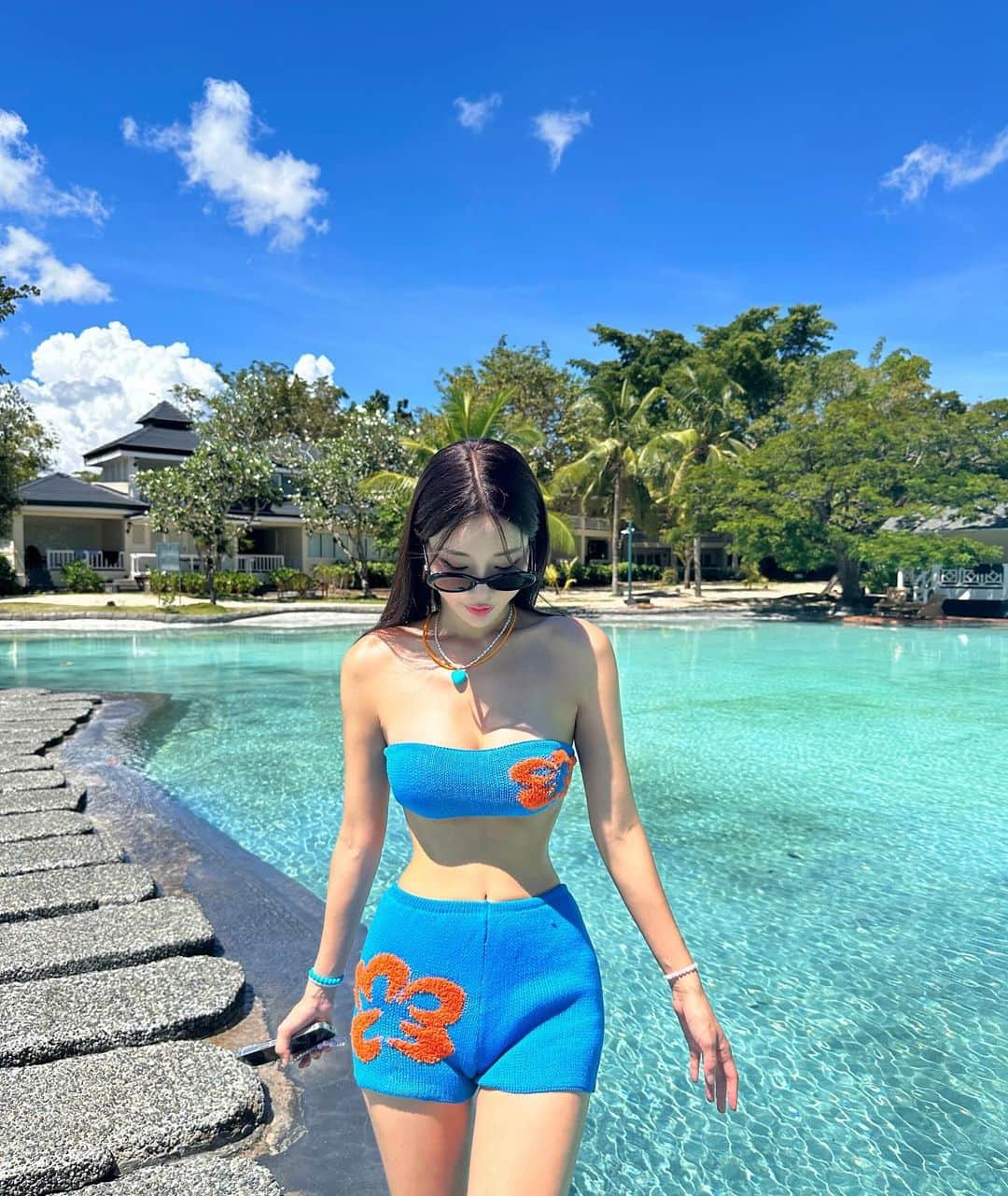 ハウンさんのインスタグラム写真 - (ハウンInstagram)「아직세부사진 너무많은걸~~🧡🧡 #카비씨 #카비씨비키니 #kabisea」11月22日 16時20分 - haeun_______