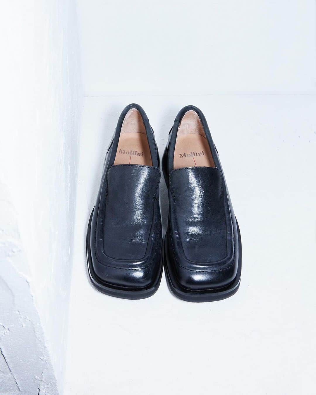 のインスタグラム：「【 RELEASE Now 】  @mollinishoes   #CITYSHOP #shibuya#shinjuku #osaka #kyoto #nagoya #FASHION #FOOD #culture #mollinishoes」