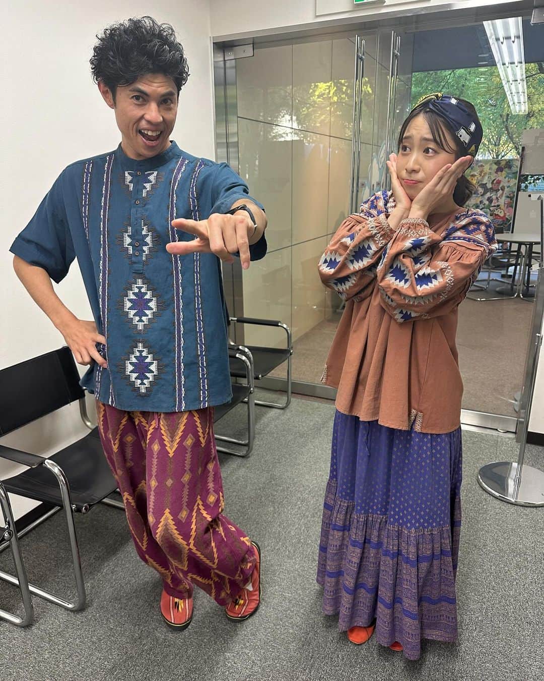 小島よしおのインスタグラム：「鳥取ロケから翌日の今日も キンドニーチ！いつものスタジオ収録🤩 最近キンドニーチ周りでハッピーが続いてます🎉」