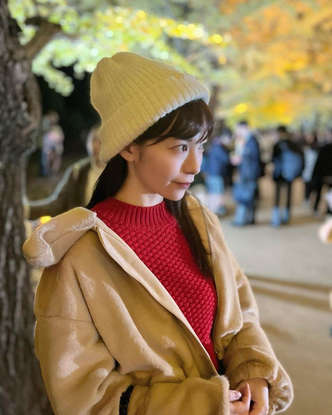 福井姫奈さんのインスタグラム写真 - (福井姫奈Instagram)「イチョウ並木を観に行った日🍁  この日のコーデは @n_with_official  ショートファーブルゾンは厚さがあるから、冬でも暖かく着れる🧸🤍  #nwith#nwithstyling#冬コーデ#骨格ウェーブ#骨格ナチュラル#ブルベ#美容」11月22日 16時32分 - hina__.1223