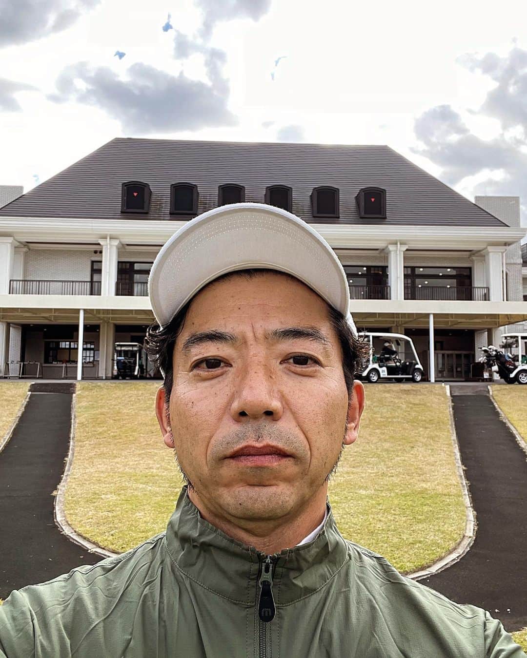 森慎太郎のインスタグラム：「趣味でやってたゴルフが、ついに仕事になりました！ あの方に呼んでいただきました！ 近日中にアップされるそうです。 むむ！！ #むっつりゴルフ」