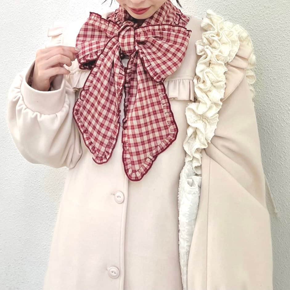 merry jennyのインスタグラム：「【 recommend 】 ㅤㅤㅤㅤㅤㅤㅤㅤㅤㅤㅤㅤㅤ  official web store RUNWAY channel にて outerのstaff codeを紹介中♡  topのURLから⇨  @merryjenny_instagram  ぜひcheckして下さいね！  冬のお出かけの参考にしてみませんか？♡ 　  #merryjenny #メリージェニー  #2023aw #dreamwell #winter #冬コーデ #ガーリーコーデ #アウターコーデ」