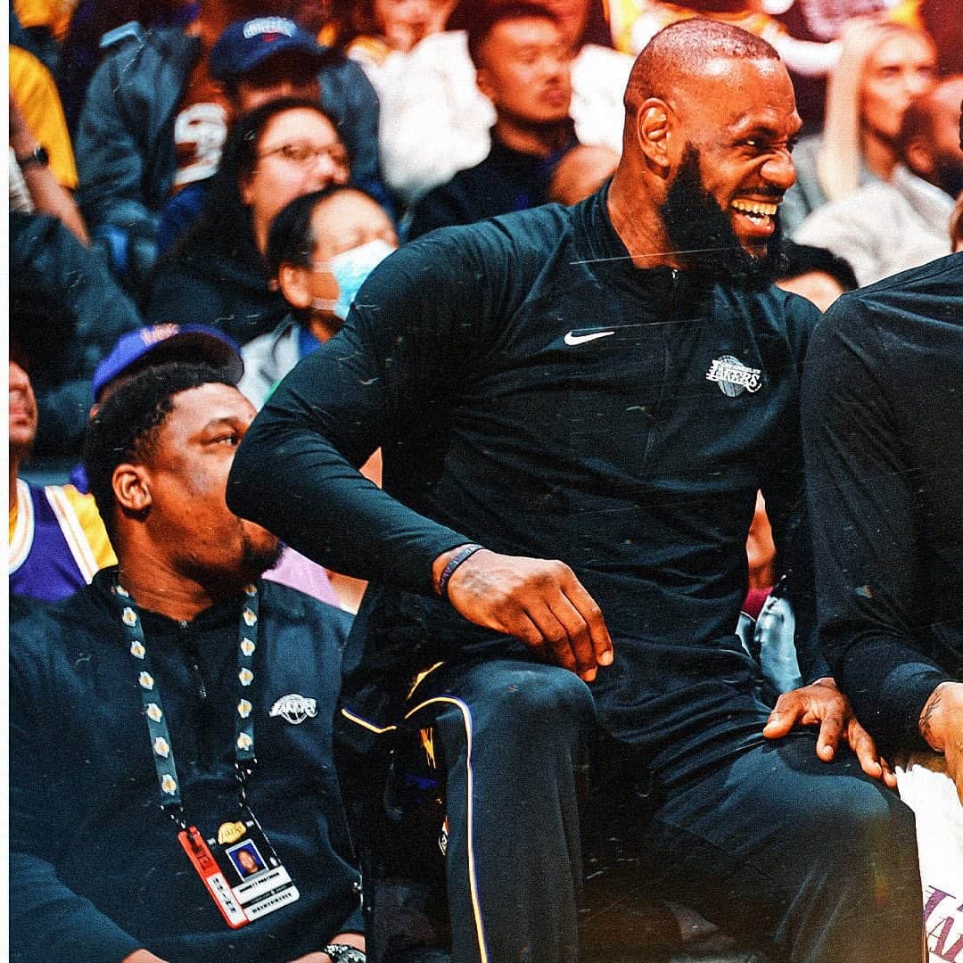 NBAさんのインスタグラム写真 - (NBAInstagram)「👀 another great night of NBA In-Season Tournament action! 📸   Group Play continues Friday 11/24 on ESPN, NBA TV & the NBA App」11月22日 22時30分 - nba