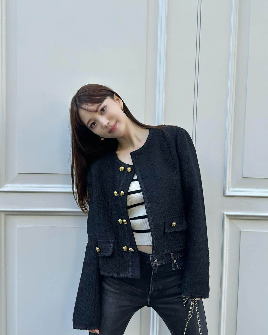 麻亜里のインスタグラム：「今回オーダーしたSHEIN💎 @shein_japan   可愛いアイテムいっぱいだったのでシェア！ 2023 SHEIN ブラックフライデーセール中でお得だよ✨  ▽商品番号載 私の情報:160cm/43kg/骨格ウェーブ/イエベ春  ☑︎黒ジャケット 商品ID：23501398    Size: M, Color: Black     ☑︎ボーダーインナーキャミ(商品はカーディガン付き) 商品ID：23027922    Size: S, Color: Beige   ☑︎チェックコート 商品ID：23084805    Size: S, Color: Black     ☑︎ジップアップバッファーコート 商品ID：22491436    Size: XS, Color: Beige  ☑︎ファー付きキャミ&クロップドボレロ 商品ID：20193084    Size: XS, Color: Apricot     試すたび、好きが見つかる。届くたび、好きが増えていく。 30万点以上の人気アイテムが限定値下げ✨  購入する際はこちらのクーポンを活用してね🏷️ クーポーンコード: BFJP622 . #SHEIN #SHEINforAll #SHEINblackfriday #SHEINGoodFinds #loveshein #saveinstyle #SHEIN1111sale  #DazyHyunA #SHEIN購入品 #PR」