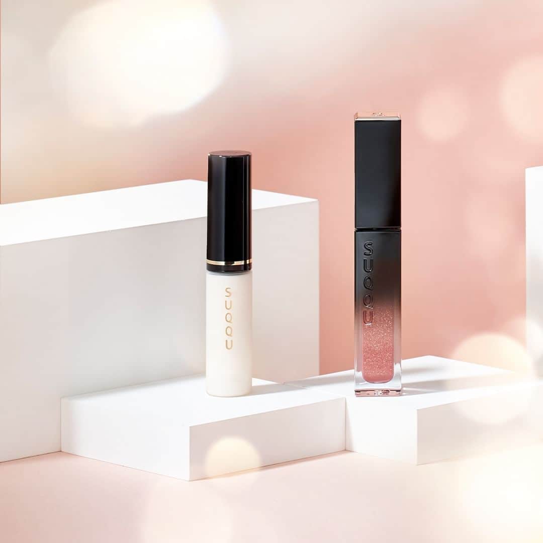 SUQQU公式Instgramアカウントのインスタグラム：「The winner of multiple BEST COSMETIC AWARDS* SUQQU’s signature items and recipients of the 2023 Second-Half.  THE FOUNDATION THE LOOSE POWDER LIQUID LUSTER EYES 05 -KOUSHITAN EYE ENHANCING PRIMER VIALUME THE MASK Hand Treatment Onnokou  *See our website for more details. (only Japanese)  2023年下半期ベストコスメアワードを多数受賞*。2023年新登場の名品たち。 ザ ファンデーション ザ ルース パウダー リクイド ラスター アイズ05 煌紫檀 -KOUSHITAN  アイ エンハンシング プライマー ヴィアルム ザ マスク ハンド トリートメント 穏の香  *詳細はブランドサイトにて  #SUQQU #スック #jbeauty #cosmetics #SUQQU20th #ベストコスメ #ベストコスメ2023 #bestcosmetics #新作 #newproduct」