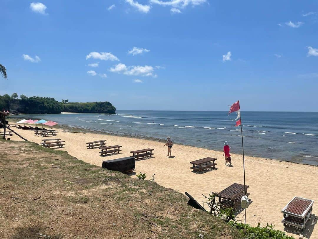 Ken Harakumaさんのインスタグラム写真 - (Ken HarakumaInstagram)「バリ島サーフィン🏄‍♀️ポイントBalangan Beachに移動しました❣️ ナイスシェープ🌊 @balanganwavesurfschoolbali  @balanganbeachbali  @international_yoga_center  #balanganbeach  #surfing  #サーフィン  #バランガンビーチ  #ケンハラクマ」11月22日 17時54分 - kenharakuma