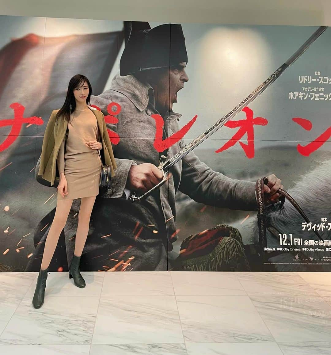 彦坂桜さんのインスタグラム写真 - (彦坂桜Instagram)「SONYさんにご招待していただき、『ナポレオン』⚔️プレミア試写会へ🎞️  歴史を描くにあたり、とても苦しいシーンもあるのですが、ナポレオンの複雑な人間像やナポレオンが唯一深く愛したジョセフィーヌについても描かれておりました。 ジョセフィーヌが一体どんな言葉を発するのか展開を楽しみにしている自分がいました。 大画面のスクリーンで観るとやはり圧巻です。 12月1日（金）公開✔️ ぜひ劇場でご覧くださいね。  2枚目は久しぶりにお会いした桂由美さん、そして山野愛子ジェーンさんと。 桂先生はショーモデルのときからお世話になっておりました👰🏼 かけてくださった言葉も宝物のように心に残っています。 とても素敵な時間でした😊」11月22日 17時56分 - sakura10h