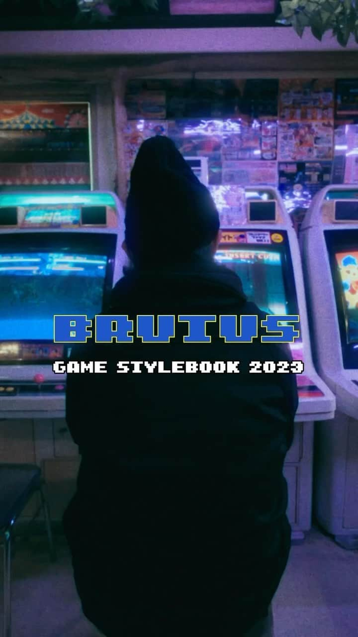 ブルータスのインスタグラム：「発売中のBRUTUS最新号は「GAME STYLEBOOK 2023 ゲーム、どう楽しんでる？」  ブルータスの特集からスピンオフした、動画シリーズ「BRUTUS ORIGINAL MOVIE」。  今号のスペシャルムービーは、ゲーム特集の特別編！世界中からファンが訪れるレトロゲームの聖地「スーパーポテト秋葉原店」を、レトロゲームマニアの真鍋大度さんと訪れました。  「レトロゲームは自分のクリエイションの原点」と語る真鍋さん。子供の頃にプレイしていたゲームが所狭しと並ぶ、まるで過去にタイムスリップしたかのような空間で、改めてそれらの魅力と思い出についてお聞きしました。  BRUTUSのYouTubeでは、本動画のフルver.を公開中です。チャンネル登録もよろしくお願いします。  #brutus #雑誌 #ゲーム #レトロゲーム #game #gamer #ゲーム好き #magazine」