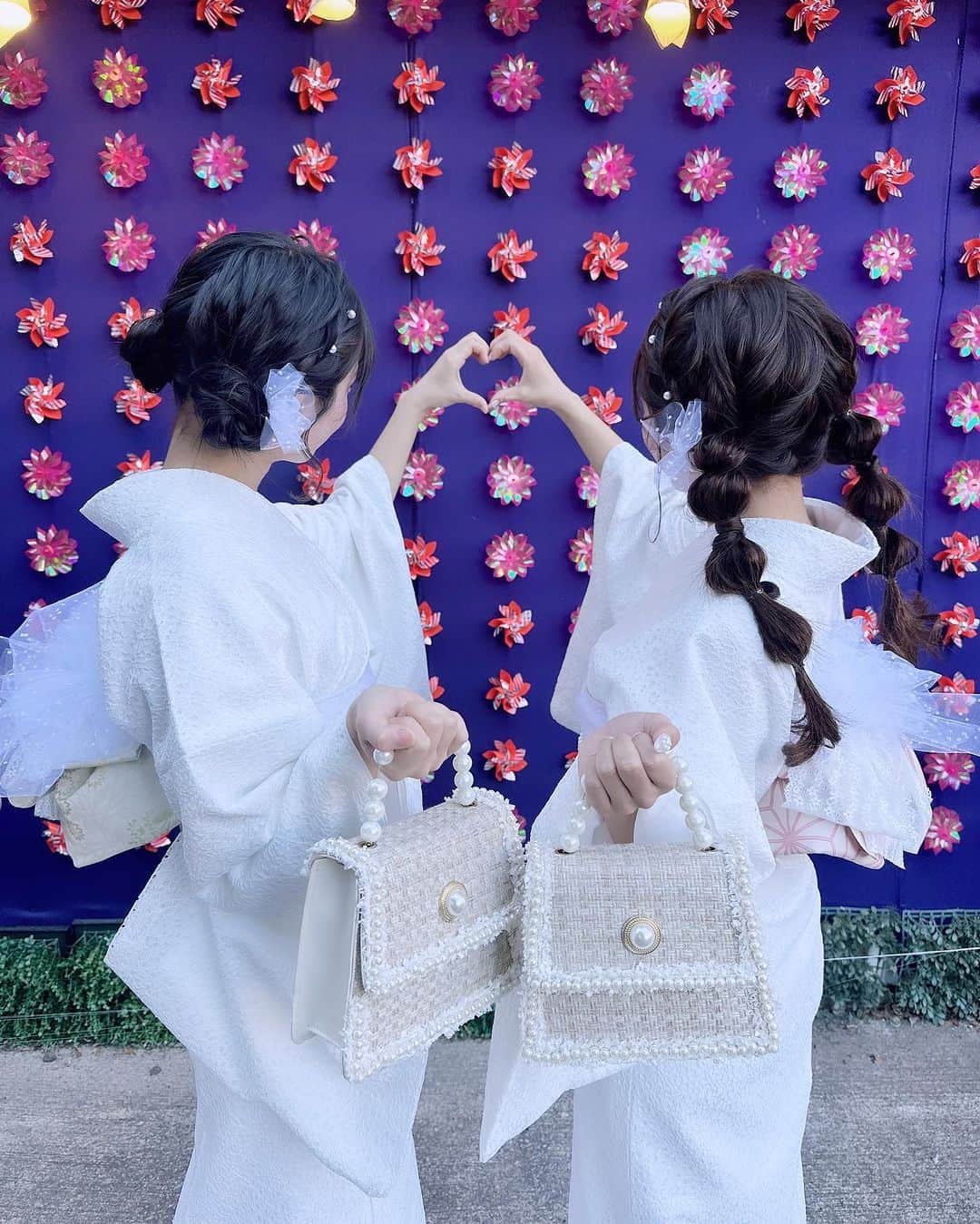 葉月沙耶さんのインスタグラム写真 - (葉月沙耶Instagram)「👘🤍👘  いろはと浅草でーと♡  大好きな着物屋さん @asakusa_kimono.niji で着付けしてもらったよ‪‪♡ ̖́-  レース着物にしてガーリーで可愛い🎀🫧 私のインスタみて行ってくれてる子の話聞けて嬉しかった♡  #着物 #浅草 #浅草着物レンタル #浅草着物 #浅草着物デート #浅草着物虹 #レース着物 #レース着物コーデ #レース編み #着物コーディネート #着物レンタル #着物女子 #着物ヘア #着物ヘアアレンジ #着物美人 #着物好き #着物好きな人と繋がりたい #着物ポートレート #双子コーデ #姉妹コーデ #着物好きさんと繋がりたい #ヘアアレンジ #ツインテールアレンジ #ツインテールの日 #ツインテール #ツインテール女子」11月22日 18時30分 - sayapon_310