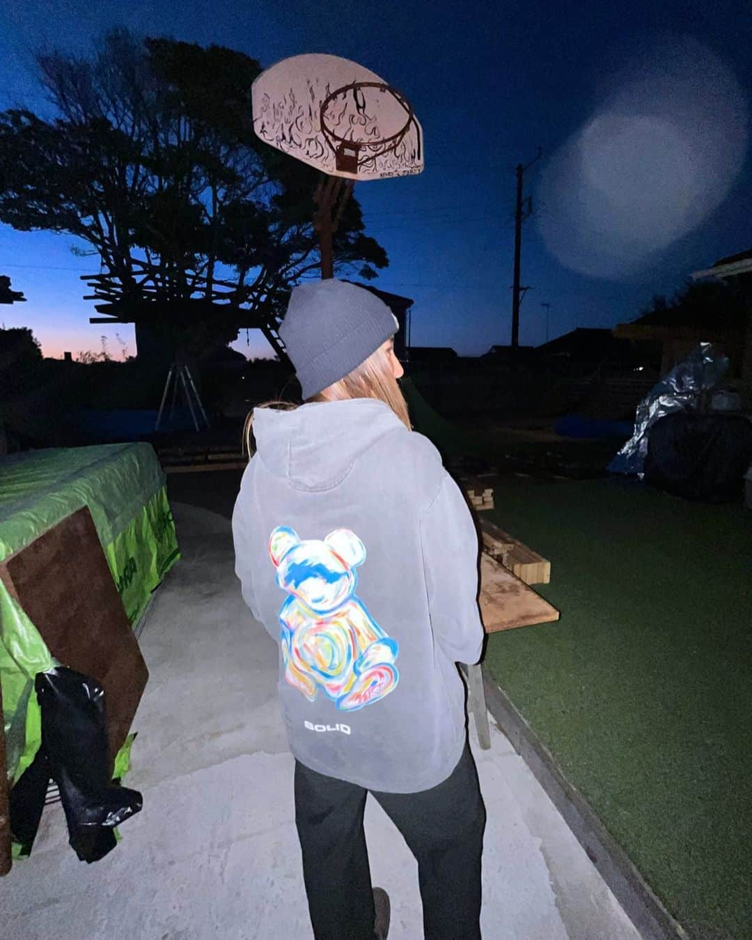 高橋みなとのインスタグラム：「一目惚れフーディー🧸🤍💙 #staysolid #solidjapan」