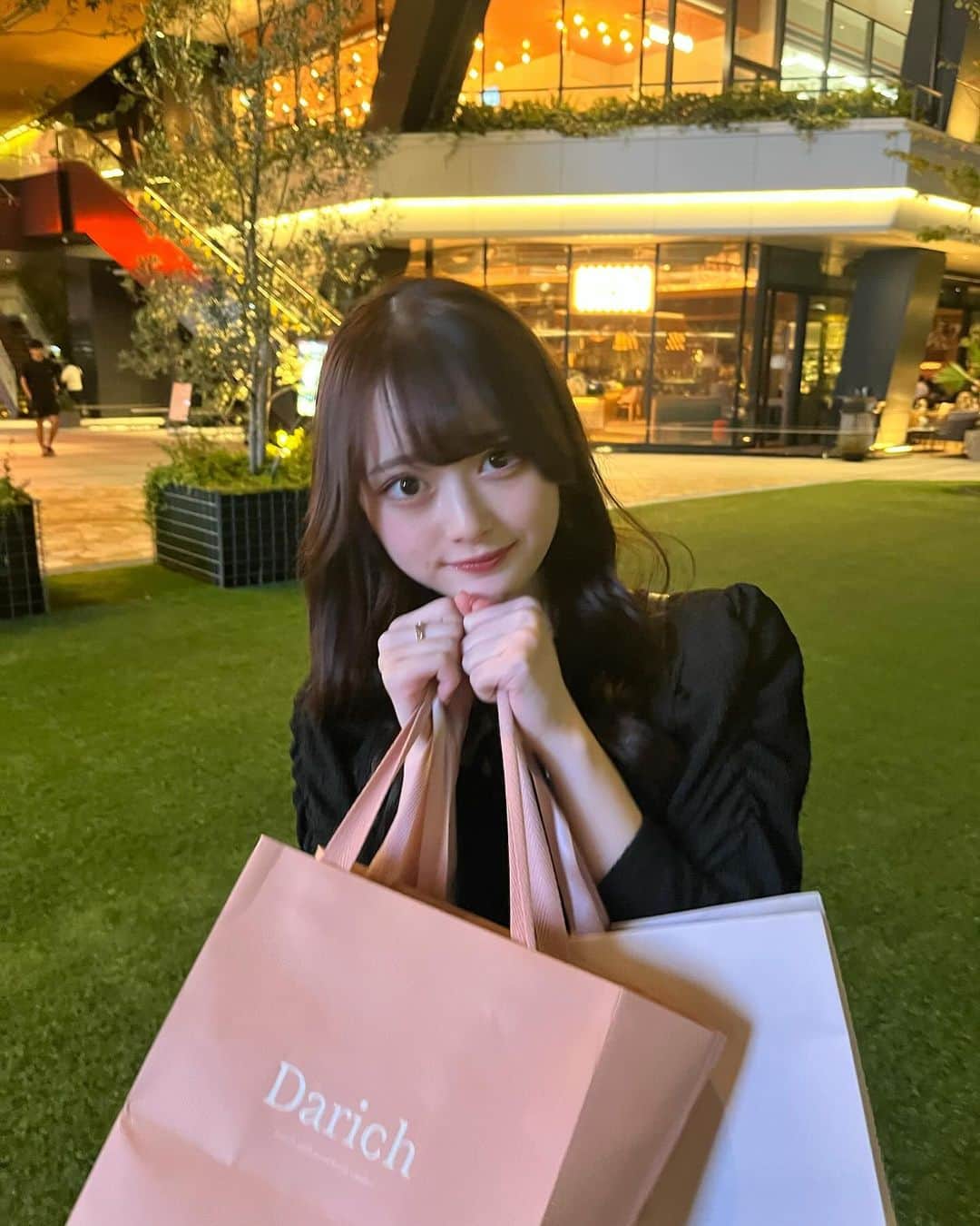 高比良由菜さんのインスタグラム写真 - (高比良由菜Instagram)「・ お買い物Day〜🛒💕 秋冬可愛いお洋服多くてつい沢山買っちゃう！！  夜は中華食べいったの♡♡ 白い酢豚美味しかった🤤  ∴∵∴ ୨୧ ∴∵∴ ୨୧ ∴∵∴ ୨୧ ∴∵∴ #高比良由菜#06#sjk#福岡」11月22日 18時46分 - yuna_takahira_official