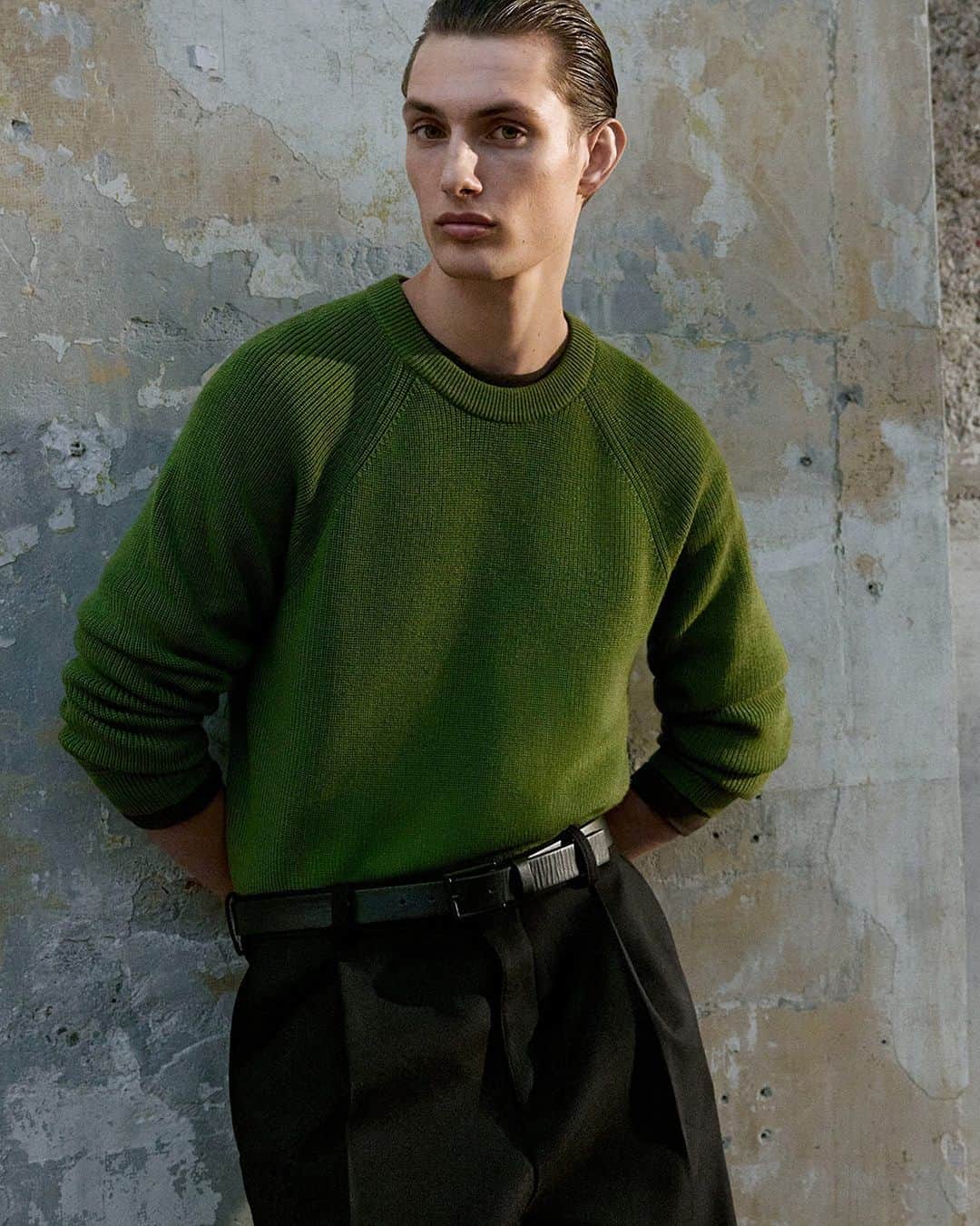 コスのインスタグラム：「The perennial knit​  #COSWinter2023」