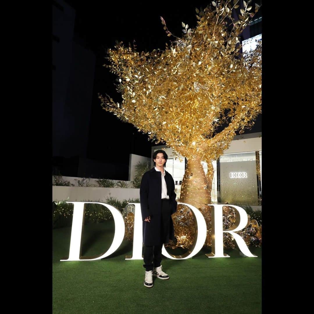 横浜流星のインスタグラム：「@Dior  #DiorCruise  #ディオールホリデーポップアップ  #ディオールファインジュエリー  #PR」