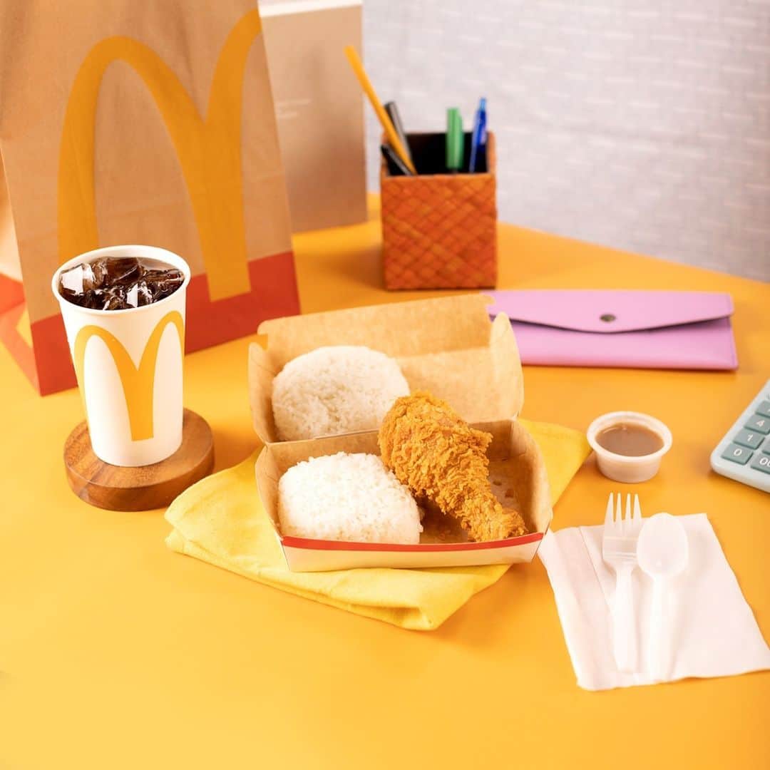 McDonald's Philippinesのインスタグラム：「RICE, GANDA 🤤🍚 So much busog ang 1pc Chicken McDo Meal with DOUBLE RICE and drink.」