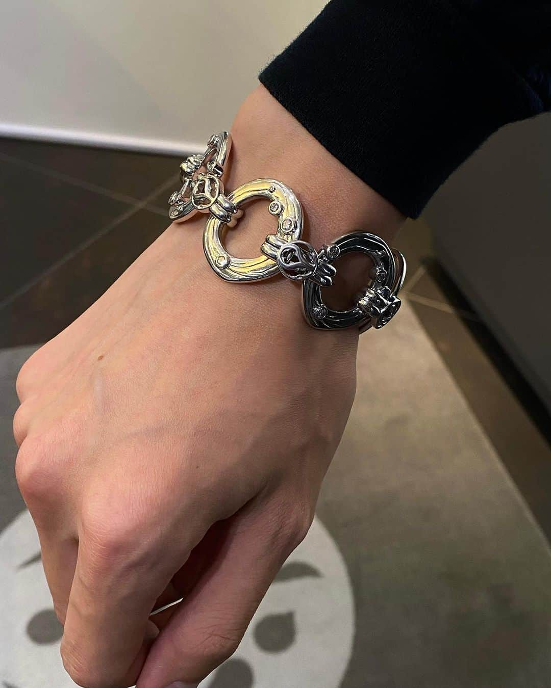 LoreeRodkin 銀座店さんのインスタグラム写真 - (LoreeRodkin 銀座店Instagram)「Bracelet collection #loreerodkin#loreerodkinjewelry  #クリスマスプレゼント#クリスマス#ブレスレット」11月22日 19時03分 - loreerodkin_tokyo