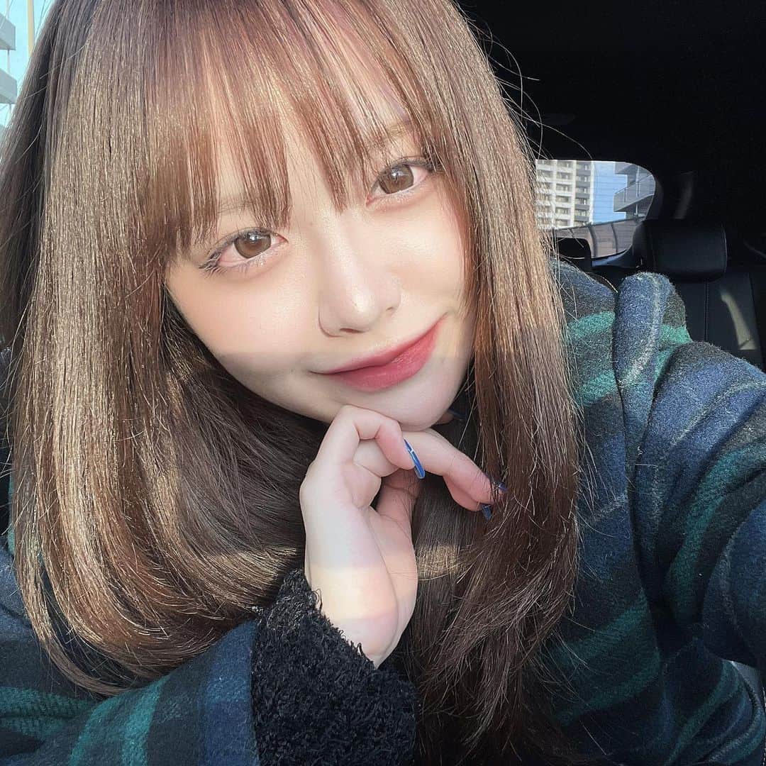 蘂のインスタグラム：「最近1番愛用してるLuLuLunハイドラVマスク💛のパック⋆* 使ってからとってもメイクノリがいいんです、良き✨ ・ ・ ・ #PR #ルルルン #化粧水フェイスマスク #パック #ハイドラVマスク」