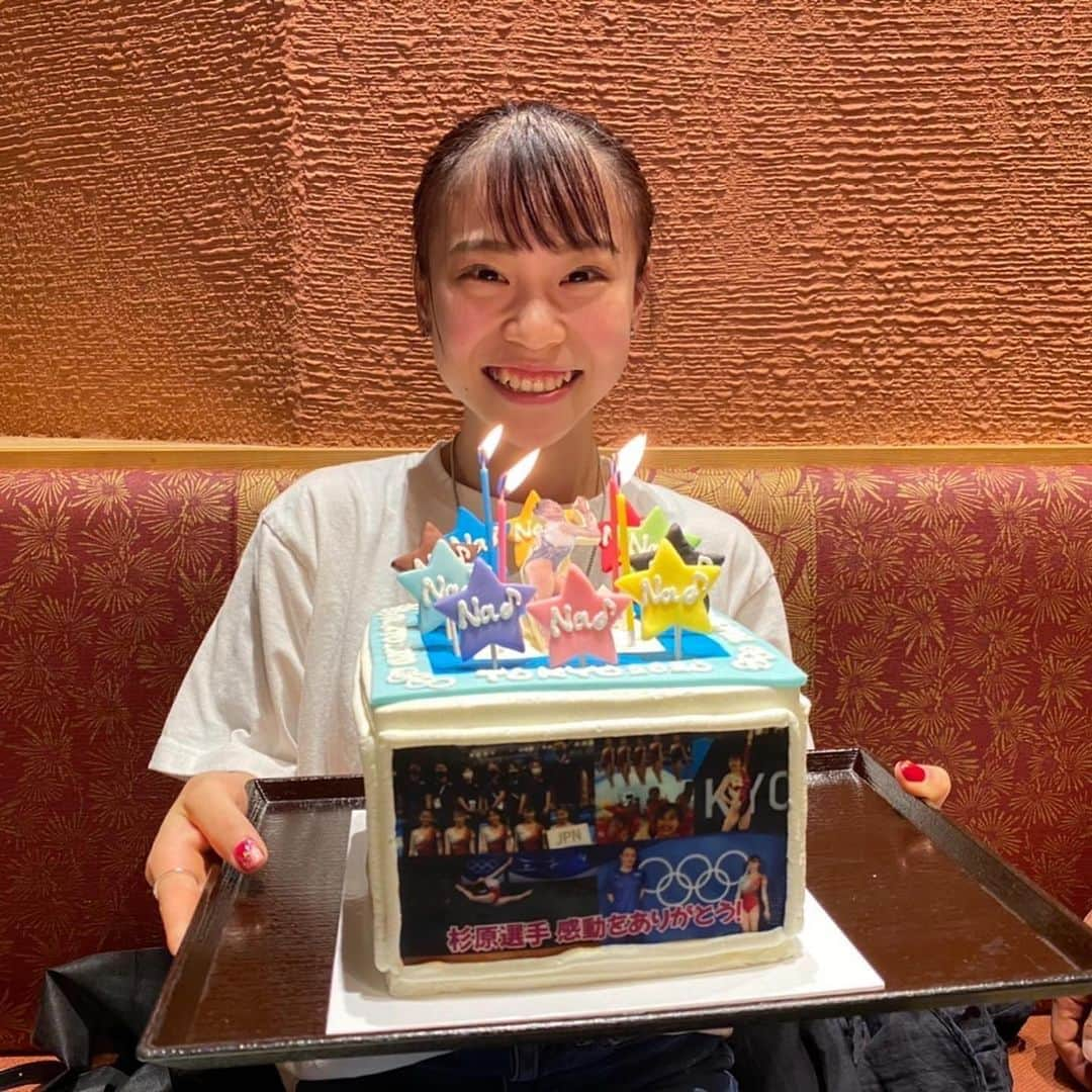 杉原愛子のインスタグラム：「去年やけど、、、笑 このケーキめっちゃ嬉しかった😆💕  大好きな『NA』の曲とゆかのコラボ✨ 2015年NHK杯初優勝からの 2016年リオデジャネイロオリンピック 2017年世界選手権 平均台でスギハラ 2021年東京オリンピック✨  ありがとうございました🙌💕 ケーキも凄いし、写真のチョイスの拘りも最高🫰  #ケーキ #体操 #NA #ゆか #アクロバット #リオオリンピック #東京オリンピック  #過去ピク」