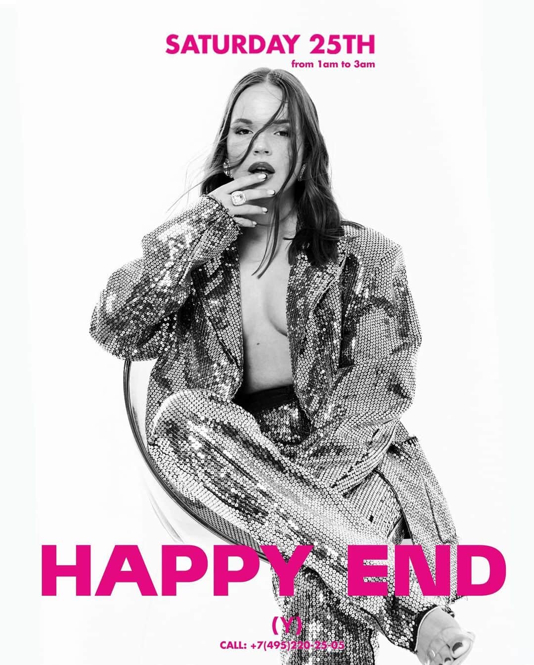 Sasha Spilbergのインスタグラム：「Хочу отпраздновать вместе с тобой!  ЖДУ ТЕБЯ в @happyendmsc в свой день рождения! 🩷 Играю в ночь с 25 на 26 ноября с 01:00. Погорланим хиты, потанцуем в обнимку и хорошенько кайфанём!🥂🍾  Сложилось очень прикольно и символично! «Happy» был первым Московским клубом, в котором я когда-либо оказалась: подруга вытащила меня пить и танцевать на столе, спасая меня от разбитого сердца. Не знаю, как ей удалось вытащить такого заядлого трудоголика и домоседа, как я, но ночь оказалась незабываемой!   Потом я отмечала там свой юбилей в прошлом году и, с восторгом посматривая на диджея, мечтала когда-нибудь встать к пульту, как он! 🪩 После той самой вечеринки я пошла учиться диджеингу, поставив себе цель: обучиться этому делу и не сдаваться ни при каких обстоятельствах.   Поэтому я вся в тёплых чувствах и в предвкушении нашего вечера вместе!! До встречи! 💃🏻❤️  photo: @starostinilya style: @egishshiroyan make-up: @alexander_korolev_」