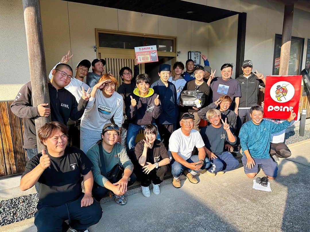 そらなさゆりさんのインスタグラム写真 - (そらなさゆりInstagram)「⁡ ⁡ ⁡ タレントフィッシングカップ！ 今年もプロアングラー枠で呼んで頂きました😊 ⁡ 毎年、東京や神奈川での開催でしたが 今回は釣りよかでしょう。さんたちのホーム、長崎県にあるパールマリンさんでの開催✨ ⁡ ルールは魚ごとに与えられているポイントの数で勝負！マイナスポイントの魚がどう勝敗を分けるのか！？😎 ⁡ そして優勝は誰の手に？😏 ⁡ この様子はそれぞれのYouTubeでアップされるのでお楽しみにー！ ⁡ ⁡ 楽しかった〜！ やっぱり釣りは最高だ！ ⁡ ⁡ 【参加者の皆様】 つるの剛士さん 杉浦太陽さん 紘毅さん 高里悟さん 村越正海さん 釣りよかでしょう。さん ハイサイ探偵団さん 釣りいろはさん ⁡ ⁡ 【スポンサーの皆様】 釣具のポイント様 ジャッカル様 ストリームトレイル様 ⁡ 【ディレクター】 水野さん ⁡ ありがとうございました！😊 ⁡ ⁡ #釣り #fishing #TFC #タレントフィッシングカップ #パールマリン #つるの剛士 さん #杉浦太陽 さん #紘毅 さん #高里悟 さん #村越正海 さん #釣りよかでしょう さん #ハイサイ探偵団 さん #釣りいろは さん #そらなさゆり」11月22日 19時52分 - sayuri_solana