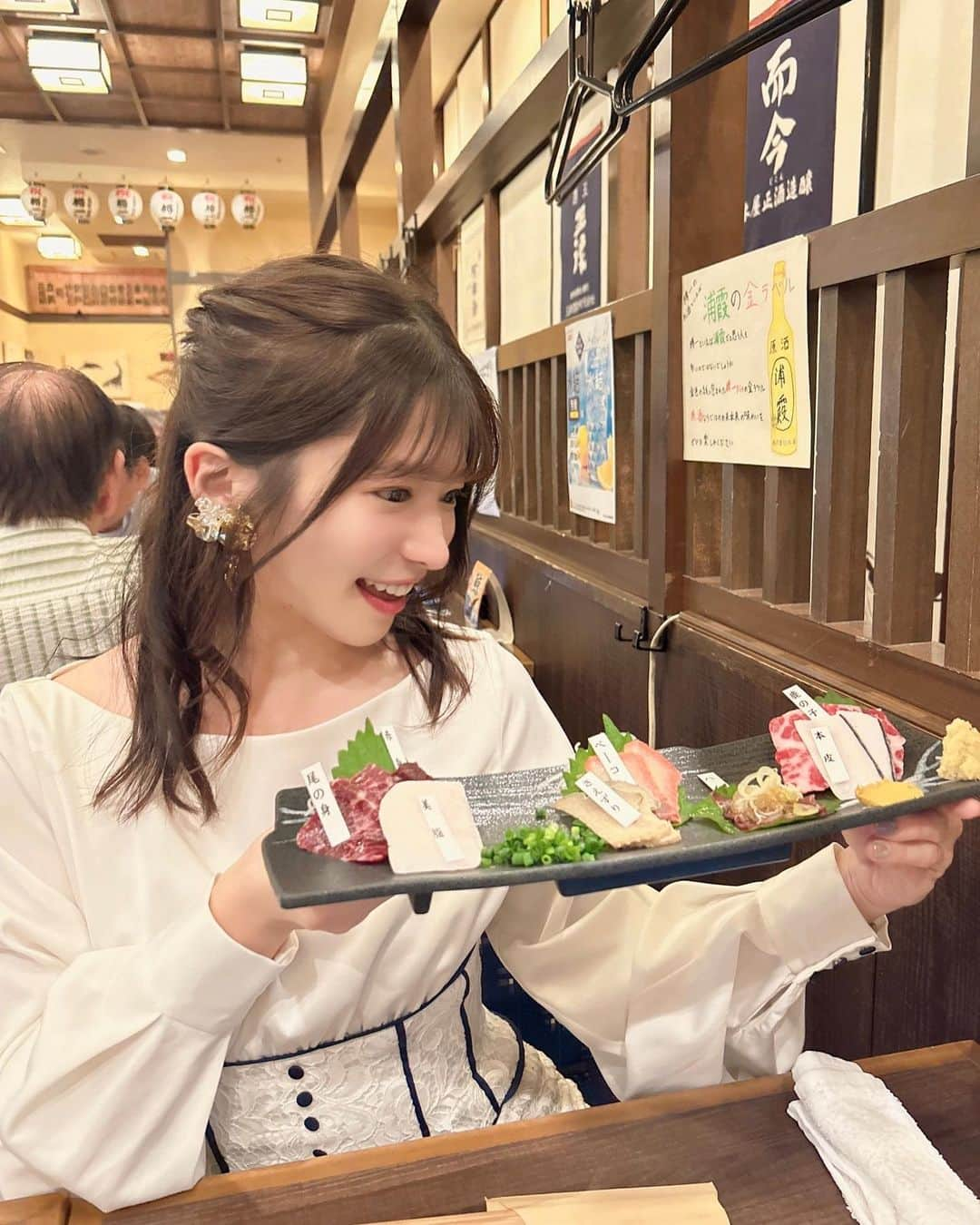 渚志帆のインスタグラム：「先日食べた鯨料理がとても美味しくて🐳💖  高タンパク質LOVE💪💪」