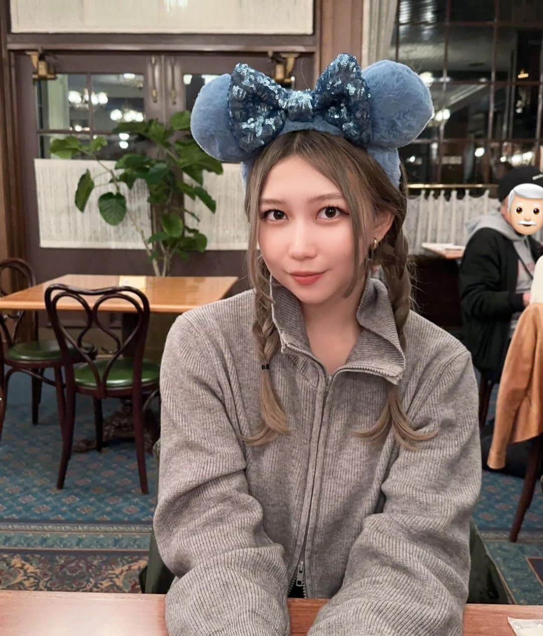 おりはらまよのインスタグラム：「. 誕生日もあるしクリスマスもくるし 寒くなるとワクワクするんだ〜(๑˃̵ᴗ˂̵)」