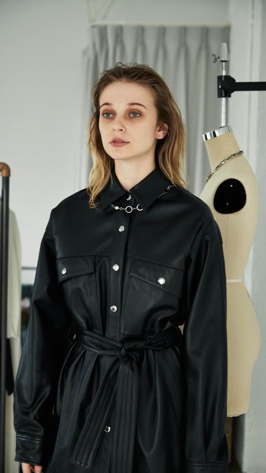 のインスタグラム：「Waist Wrap Lamb Shirt JK  #JUEMI」