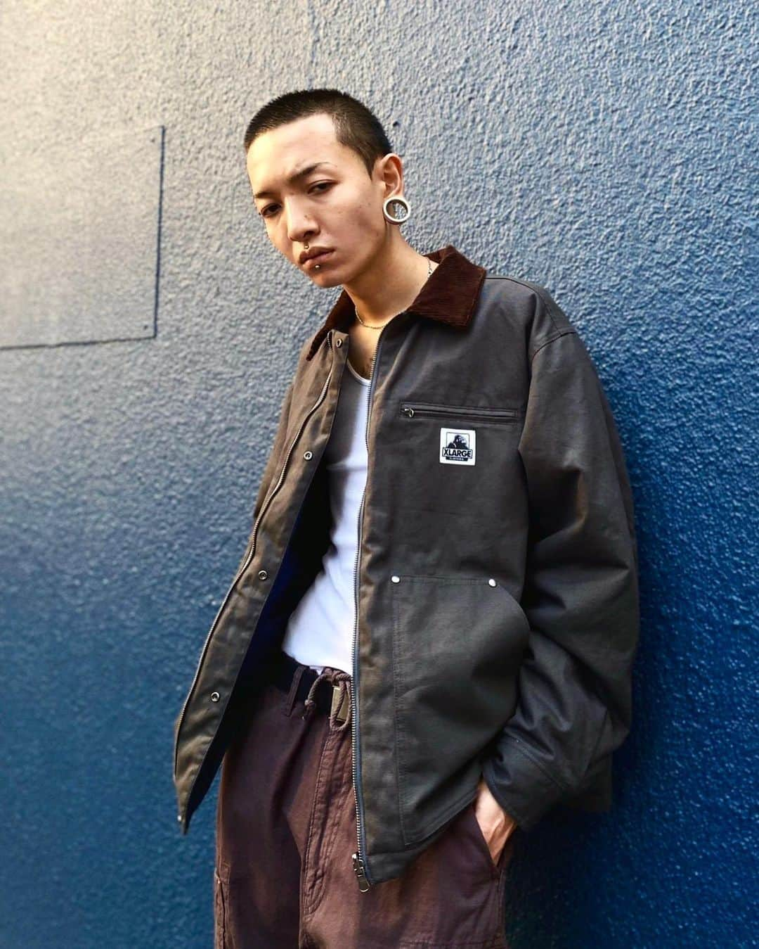 XLARGE®︎ SNAP XLARGE®︎ official SNAP instagramのインスタグラム：「@skinzbadboi #xlosaka  - RIVERSIBLE WORK JACKET  - OVERDYED WIDE LEG CARGO PANTS  @la__xlyk47 #xlosaka  - OLD PICK UP TRUCK JACKET  - GRAPHIC PAINTER PANTS   #xlarge #xlargejp #xlarge_snap #エクストララージ」