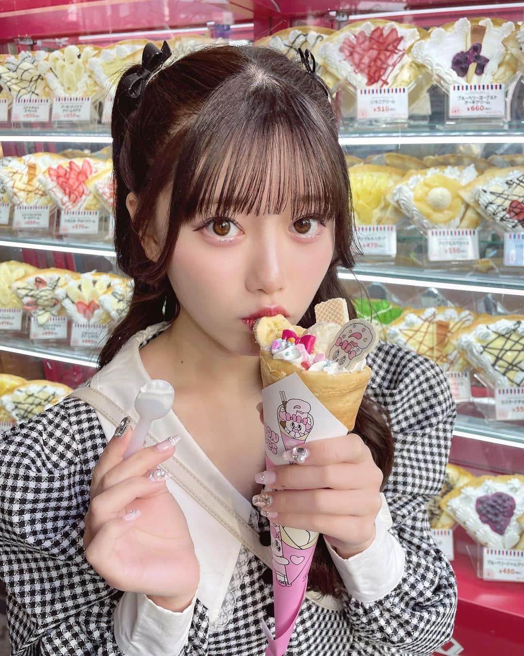 大場結女さんのインスタグラム写真 - (大場結女Instagram)「マリオンクレープ🧁🤍  久しぶりにクレープ食べました💞見た目も可愛くて美味しかったよ~!!（т-т）また食べたいっ♪  @marionjapan 🎀   #クレープ #クレープ屋  #渋谷 #マリオンクレープ」11月22日 20時13分 - yume.o__06