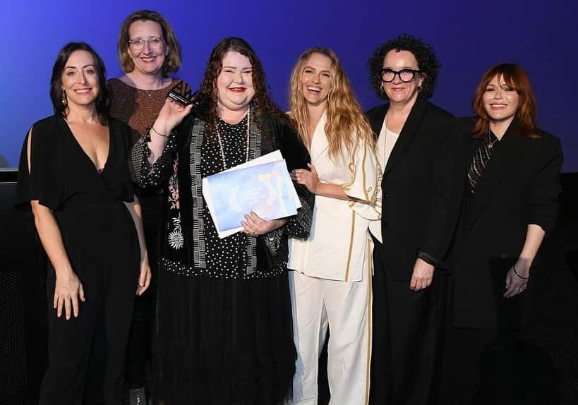 テリーサ・パーマーさんのインスタグラム写真 - (テリーサ・パーマーInstagram)「What an incredible evening celebrating women in film!! To my beautiful friend @tahynamacmanus you and @kellytomasich have created such an important film festival honouring female Aussie creatives by giving them a platform to reach greater heights. It was such a pleasure to be asked to be apart of the judging panel of @australianwomensfilmfestival and the talent that was showcased was NEXT LEVELLLL so happy for all the well deserving winners. Can’t wait to watch all your careers soar. Makeup by my gal pal @emmalexandramua outfit by @camillaandmarc ✨✨💯💯」11月22日 20時16分 - teresapalmer