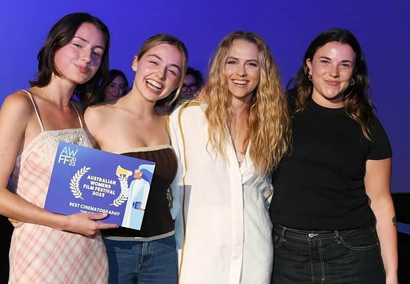 テリーサ・パーマーさんのインスタグラム写真 - (テリーサ・パーマーInstagram)「What an incredible evening celebrating women in film!! To my beautiful friend @tahynamacmanus you and @kellytomasich have created such an important film festival honouring female Aussie creatives by giving them a platform to reach greater heights. It was such a pleasure to be asked to be apart of the judging panel of @australianwomensfilmfestival and the talent that was showcased was NEXT LEVELLLL so happy for all the well deserving winners. Can’t wait to watch all your careers soar. Makeup by my gal pal @emmalexandramua outfit by @camillaandmarc ✨✨💯💯」11月22日 20時16分 - teresapalmer