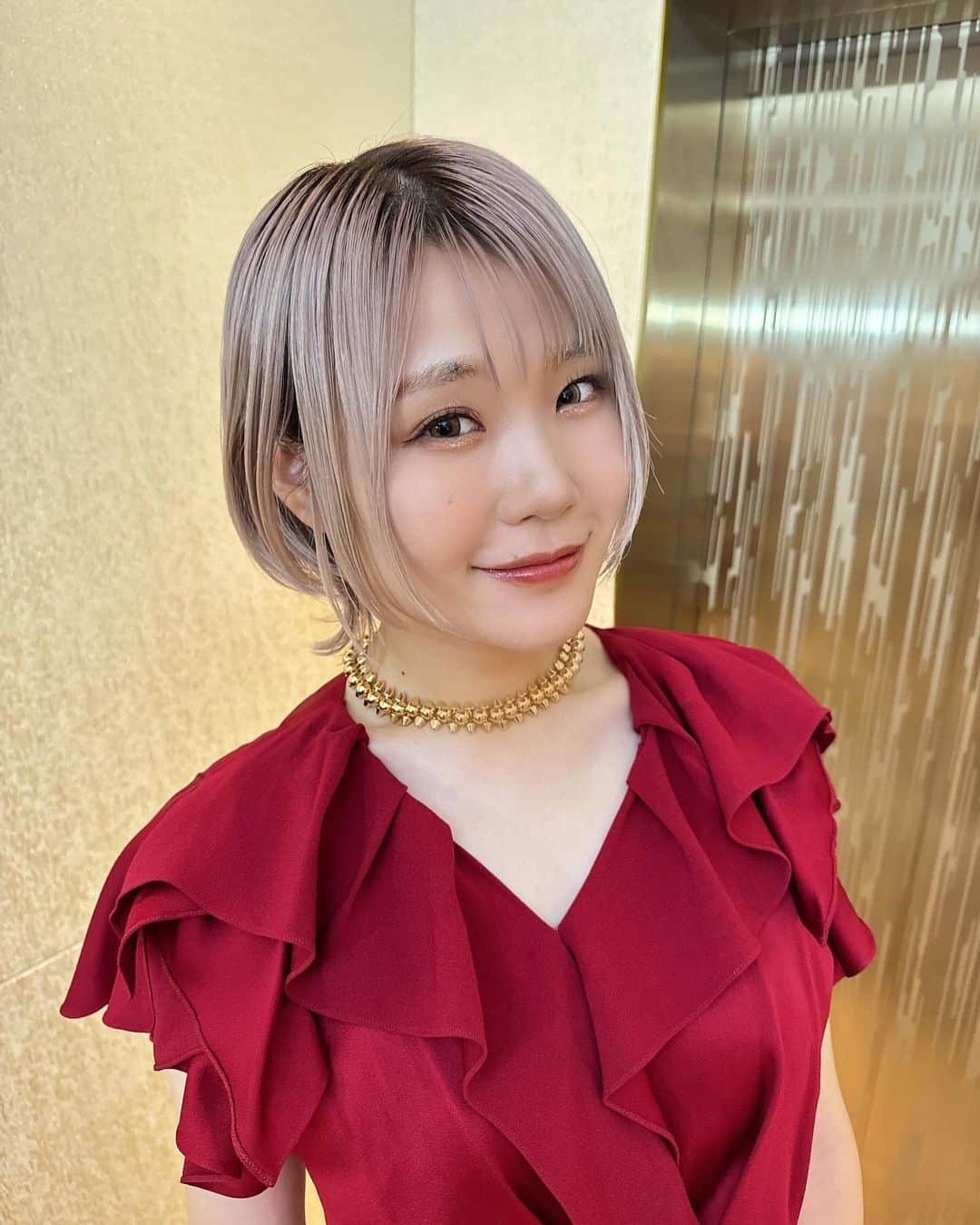 ハラミちゃんさんのインスタグラム写真 - (ハラミちゃんInstagram)「Cartier銀座ブティック20周年記念パーティーにてピアノ演奏させていただきました。  高価なネックレスを身につけさせていただき緊張感が走りながらも、穏やかにお客様が迎え入れてくださり素敵な時間を過ごすことができました。  @cartier #cartier #cartiertokyo #pr」11月22日 20時21分 - harami_piano