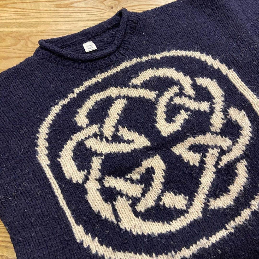 dracaenaさんのインスタグラム写真 - (dracaenaInstagram)「New  11月23日(木) 11:00~   "Ecuador hand knit sweater"  ※記載商品以外にも多数入荷しております。  INSTAGRAM @dracaena_kichijoji  #Dracaena_Kichijoji #DracaenaKichijoji #DracaenaNorth  #dracaena  #VintageShop  #Vintage  #Kichijoji  #吉祥寺 #古着屋 #ドラセナ吉祥寺 #ドラセナ  #井の頭公園 #七井橋通り  #ヴィンテージショップ #ヴィンテージ #古着 #🇺🇸 #🇨🇦 #🇯🇵  #unitedstates  #canada  #buyingtrip」11月22日 20時32分 - dracaena_kichijoji