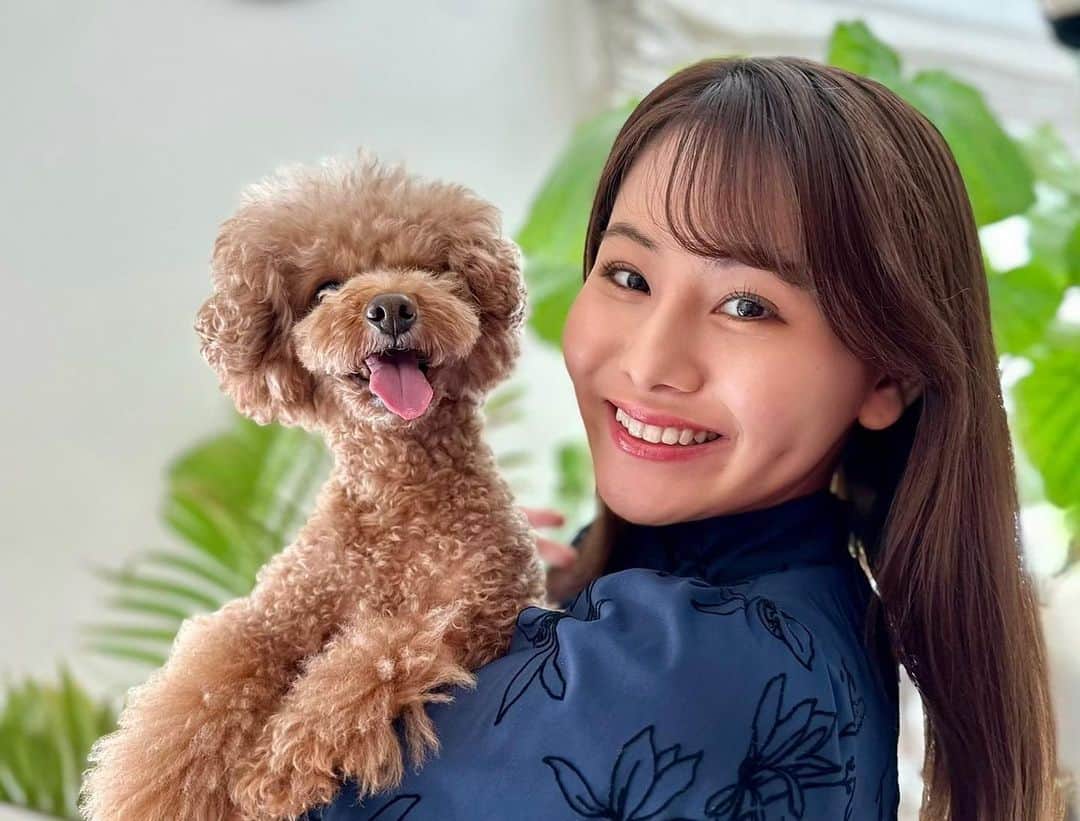 藤井由依のインスタグラム：「. 今日は弟の誕生日🐶🎉  長生きしてね〜 年末年始会えるかなぁ....🍀」