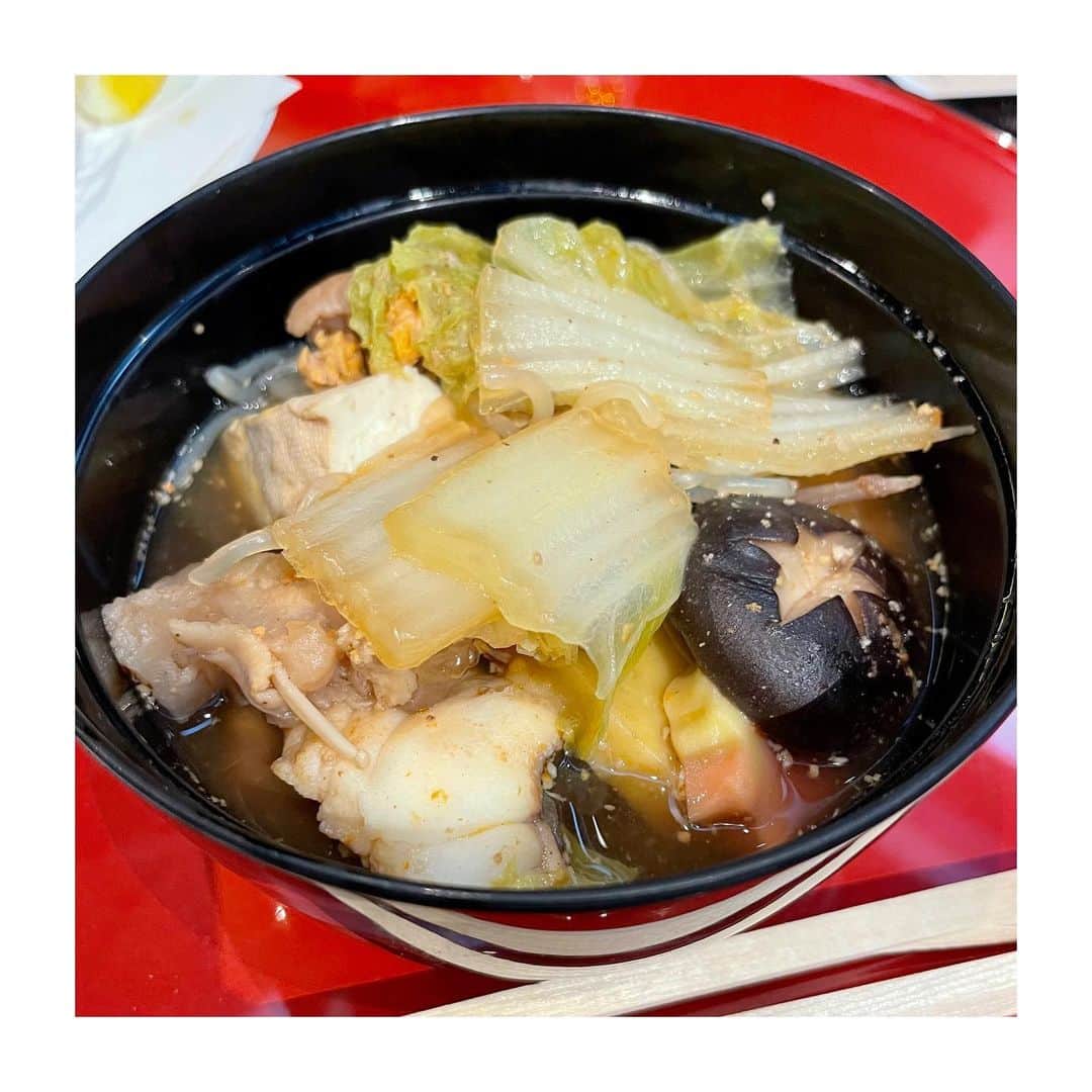 ChouChoさんのインスタグラム写真 - (ChouChoInstagram)「. 大洗であんこう鍋食べれました✨  5年ぶりに食べたけどやっぱり美味しかったー🥰🥰 . . . #あんこう鍋 #あんこうの唐揚げ #水餅 #あんこう祭 #大洗あんこう祭」11月22日 20時40分 - choucho621