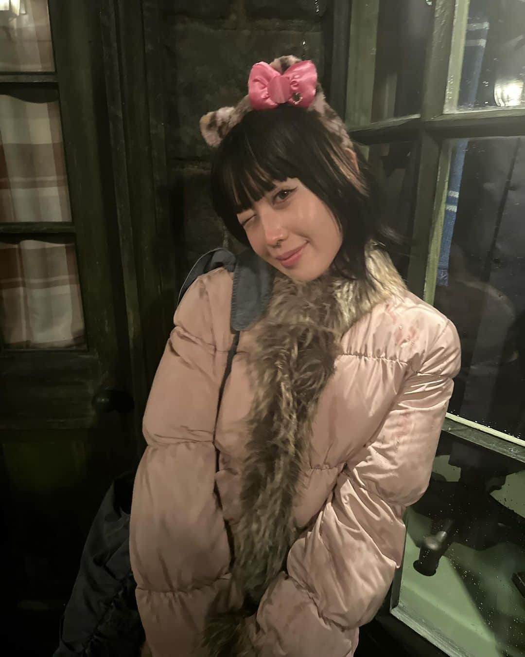 柚月瀬那さんのインスタグラム写真 - (柚月瀬那Instagram)「4時間だけ @universal_studios_japan 🚄🐈🎀 関西住んでた時は中1から大学1年生まで7年間年パス課金してましたKARA⭐️ 嵐にも負けそうになりながらも遊び尽くしました🫶🏻 あと、関西の人のノリ好き #大泣きした後って大体盛れる #ユニバ　#ゆにばーさるすたじおじゃぱん #usj」11月22日 20時56分 - iam13dearu