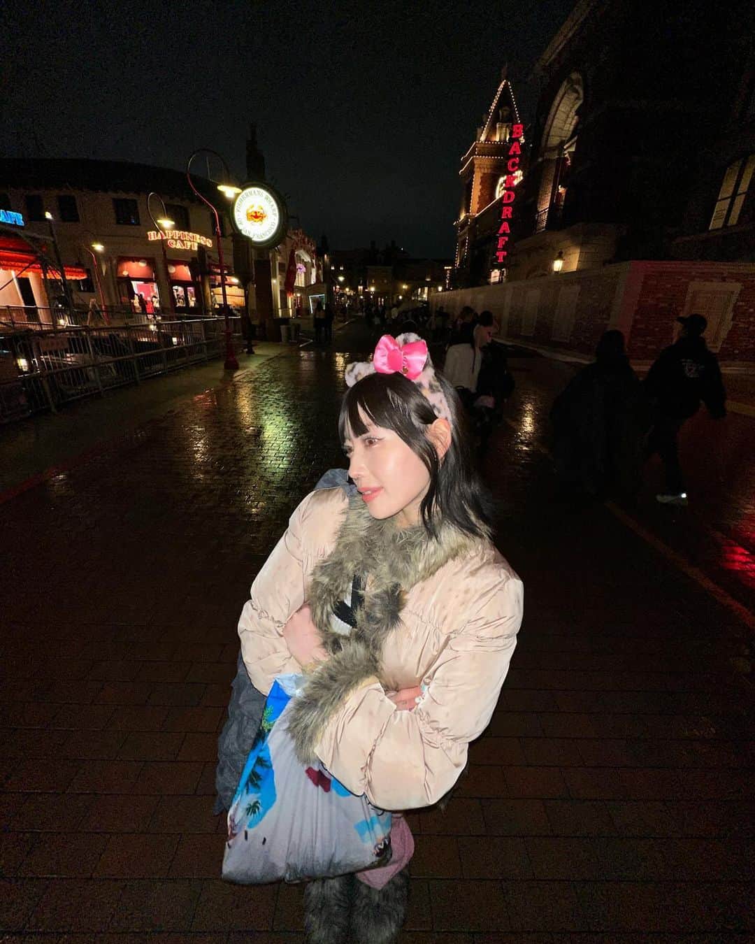 柚月瀬那さんのインスタグラム写真 - (柚月瀬那Instagram)「4時間だけ @universal_studios_japan 🚄🐈🎀 関西住んでた時は中1から大学1年生まで7年間年パス課金してましたKARA⭐️ 嵐にも負けそうになりながらも遊び尽くしました🫶🏻 あと、関西の人のノリ好き #大泣きした後って大体盛れる #ユニバ　#ゆにばーさるすたじおじゃぱん #usj」11月22日 20時56分 - iam13dearu