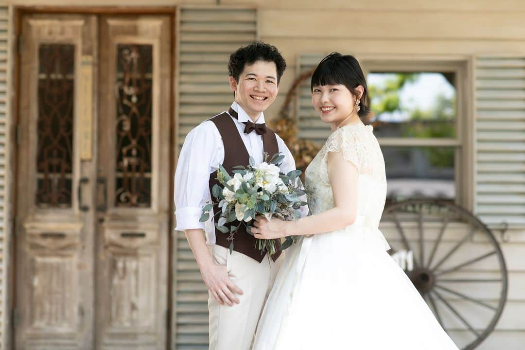 BARN&FOREST148さんのインスタグラム写真 - (BARN&FOREST148Instagram)「#100年後も語り継がれる結婚式 ・ ・ Just Married...*  ブライダルフェアのご予約やお問合せは InstagramのDMでも承っております*  #結婚式ツーショット #ツーショット #挙式会場 #挙式 #ガーデン挙式 #ラスティックウェディング #rusticwedding #結婚式 #挙式写真 #千葉花嫁 #ナチュラルウエディング #バーンアンドフォレスト148 #ウエディングフォト #結婚式写真 #ウエディング撮影 #barnandforest148 #卒花嫁 #プレ花嫁 #千葉結婚式 #バーンウエディング #weddingphotography #barnwedding #バーンアンドフォレスト #148花嫁 #流山おおたかの森 #千葉結婚式場 #結婚式場」11月22日 21時00分 - barn_and_forest148