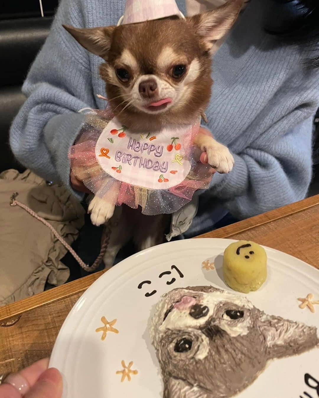 川田希さんのインスタグラム写真 - (川田希Instagram)「にこ、3歳❣️ 似顔絵ケーキでお祝いしました〜🎂」11月22日 21時00分 - nozomikawata