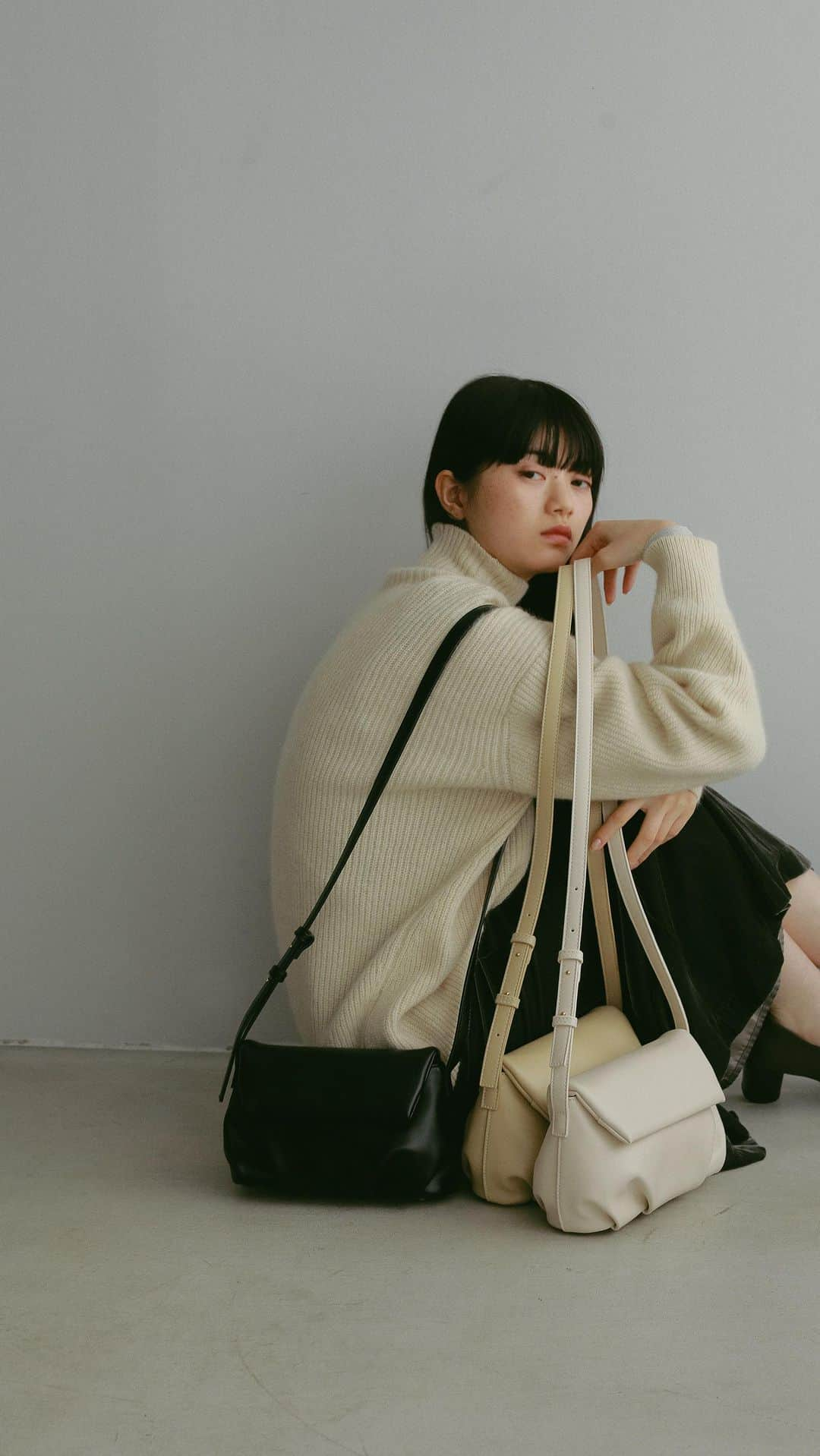 CASA FLINEのインスタグラム：「11/22 インスタLIVE maru×CASA FLINE」