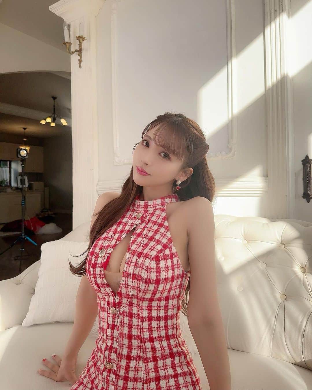 三上悠亜のインスタグラム：「❤️🤍」