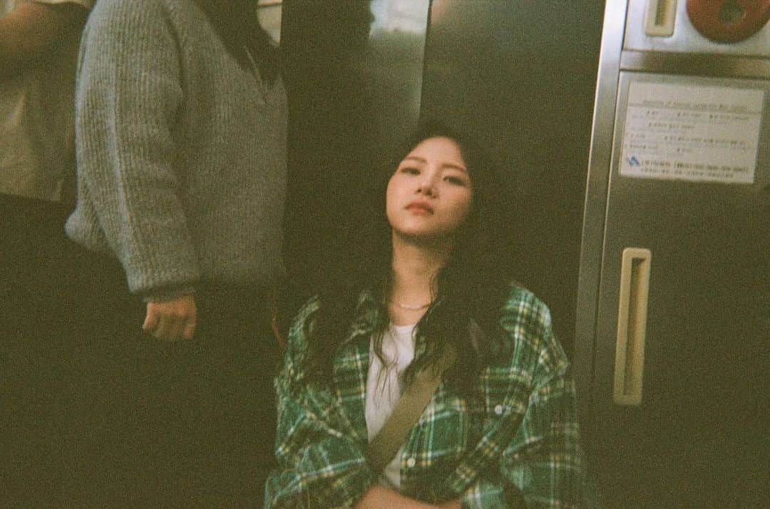 Ni Daのインスタグラム：「오랜만이죠~ 😊 열일중🔥」