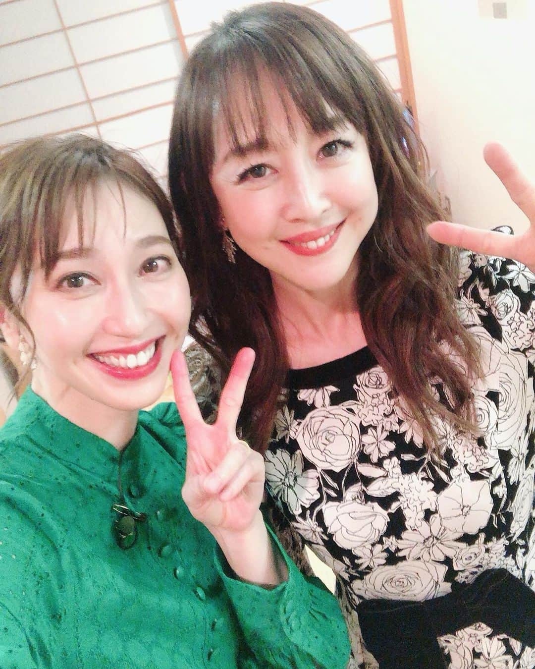 はいだしょうこさんのインスタグラム写真 - (はいだしょうこInstagram)「「上田と女が吠える夜」を 観て下さった皆さん、ありがとうございました！！😌  久しぶりの「Wしょうこ」一緒の出演でした😊🫶  「あいだしょうこ」 「はいだしょうこ」  一字違いです🤤  会えて嬉しかった☺️💓 仲良しが収録が一緒だと安心するわ😮‍💨  ご飯行こうといいながら、なかなか行けない🥹 けど、ずーっと繋がってるから大丈夫😊🫶  続き、写真あるから、またのっけるね☺️  #上田と女が吠える夜 #日本テレビ #司会の上田さんは、やっぱり天才✨  #出演者の皆さん、優しくて素敵だった✨ #スタッフさんも、あたたかいから、本当に助けられている😌」11月22日 22時07分 - haida_shoko