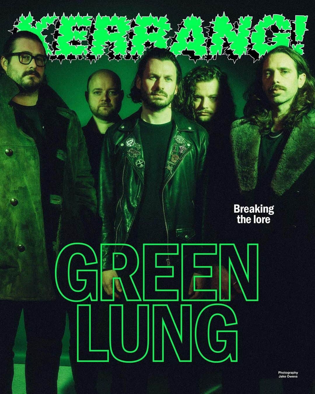Kerrang!のインスタグラム：「Kerrang! Cover Story 💚  “None of this stuff feels like we’re gunning for it – it just happens because we fucking love it”  Magic. Folklore. Big riffs. Green Lung are experts in all three. As the British rock quintet release their stunning third album This Heathen Land and head out on a massive UK headlining tour, we joined them to find out about witch queens, the wrong sorts of magicians, and how they’re answering the riddle: “What would it sound like if Brian May joined Black Sabbath?”  Read the interview now at the link in bio 🔗  ✍️: @nickruskell  📸: @jakeowensphoto  🎨: @aledsavedlatin  #kerrangcoverstory」